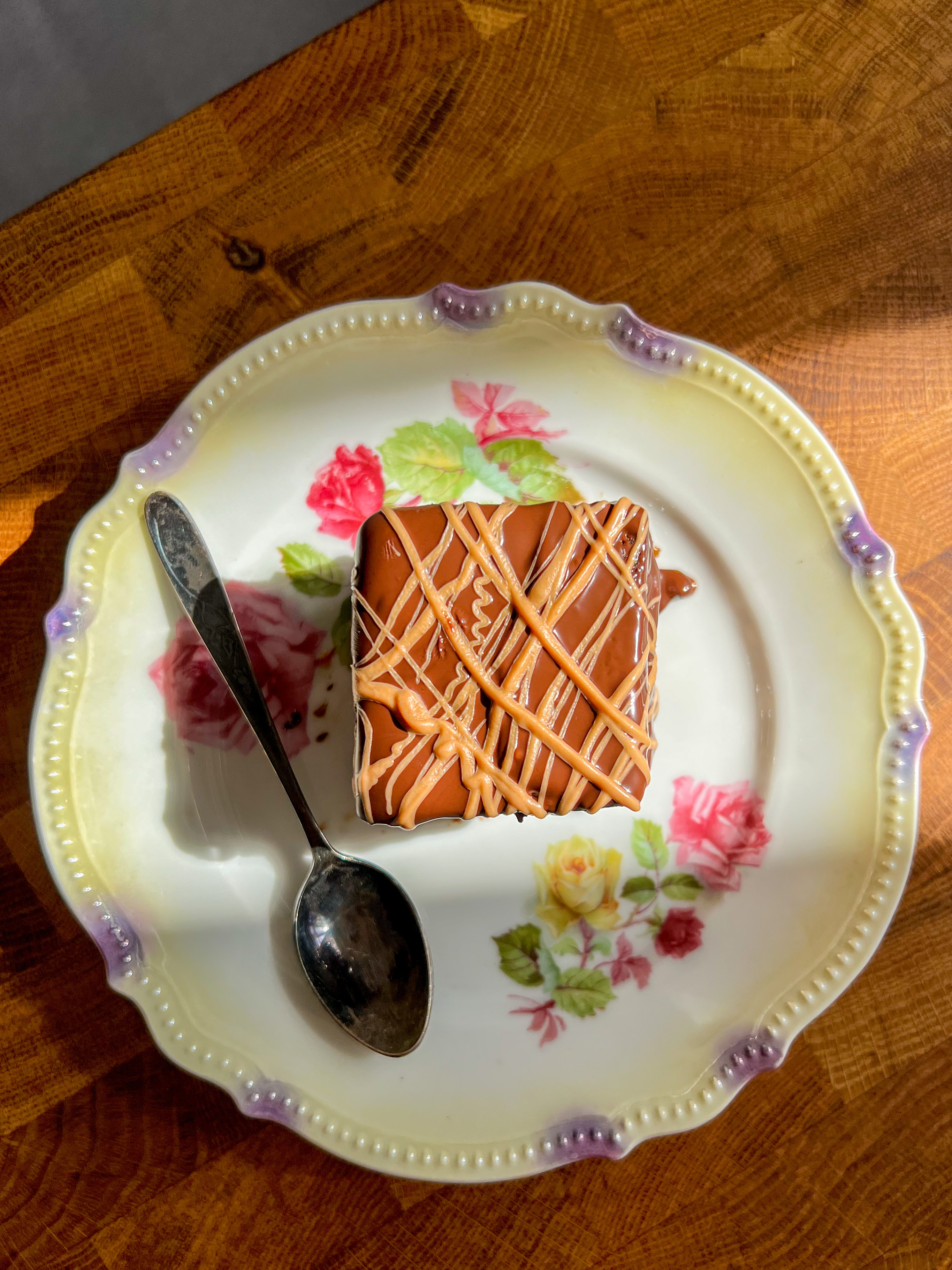 pao-de-mel-(brazilian-honey-chocolate-cake)