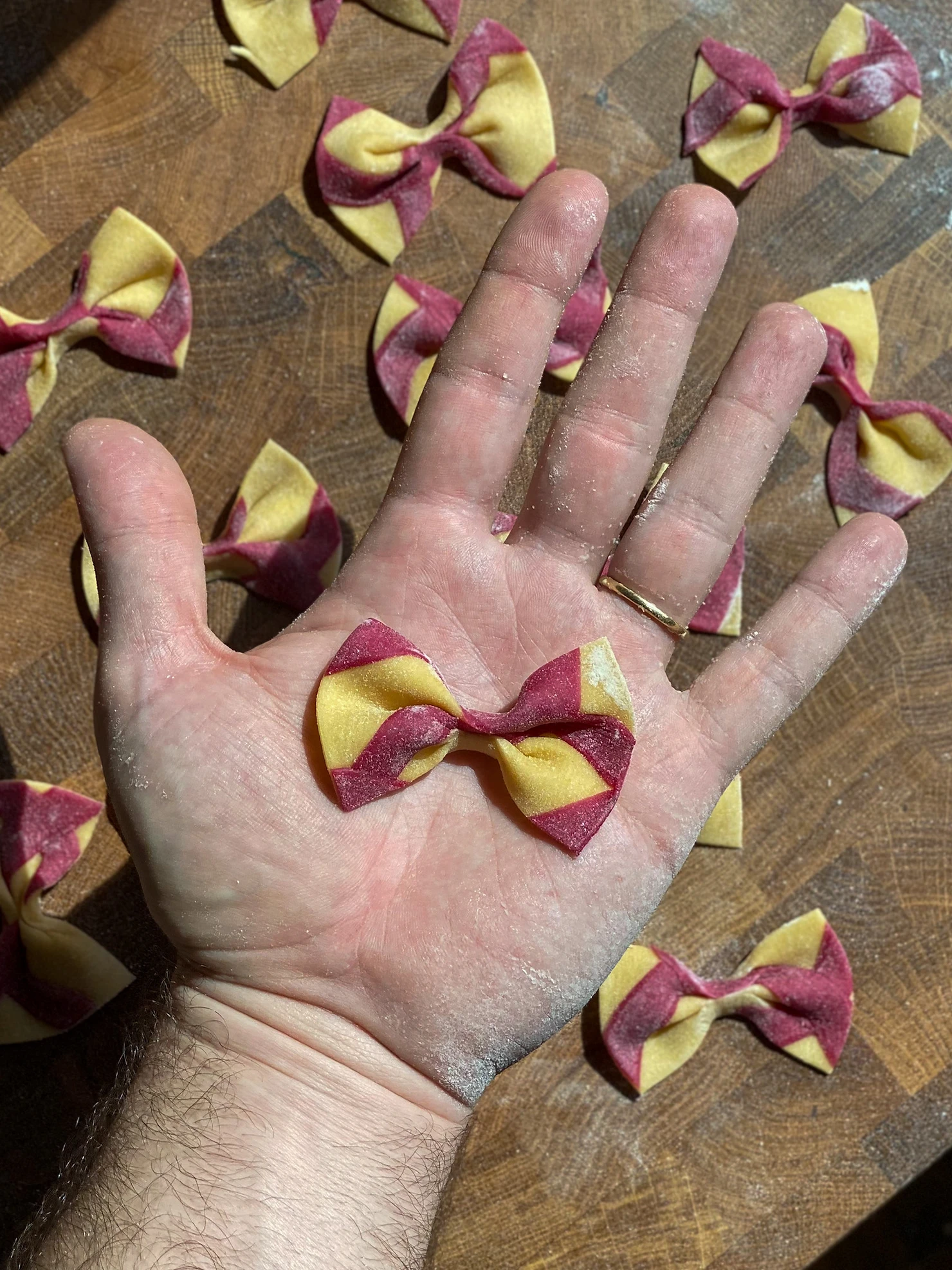 pasta-farfalle-(bi-colore)