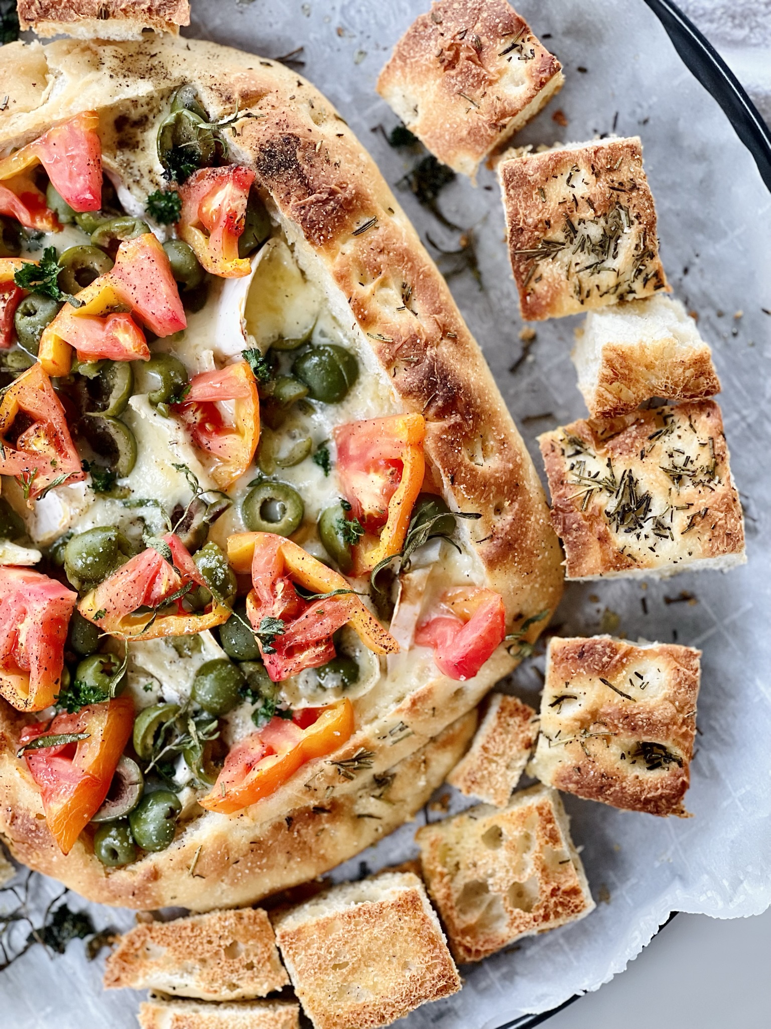 super-brie-foccacia-bread-bowl
