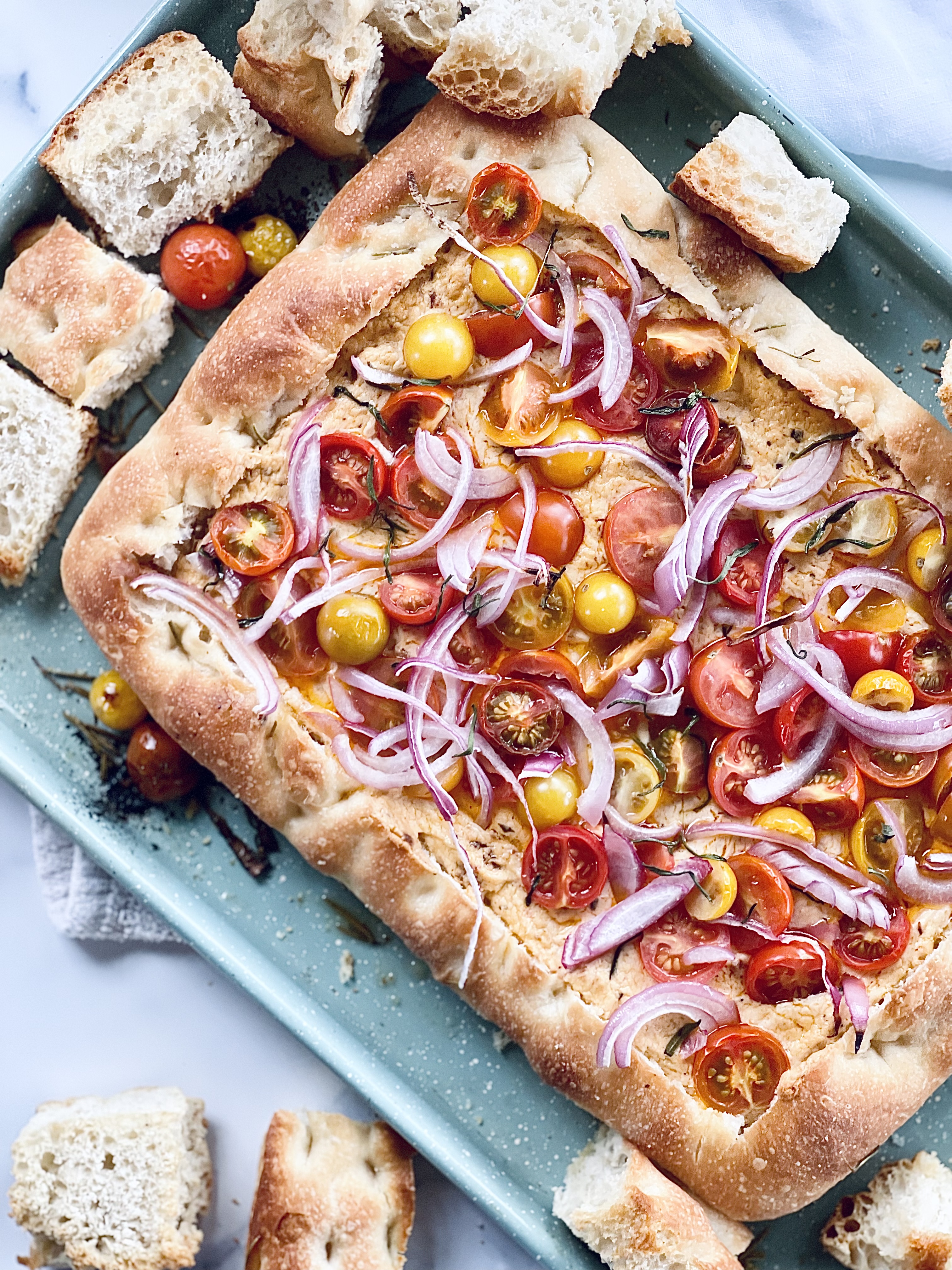 roasted-tomato-focaccia-bread-bowl