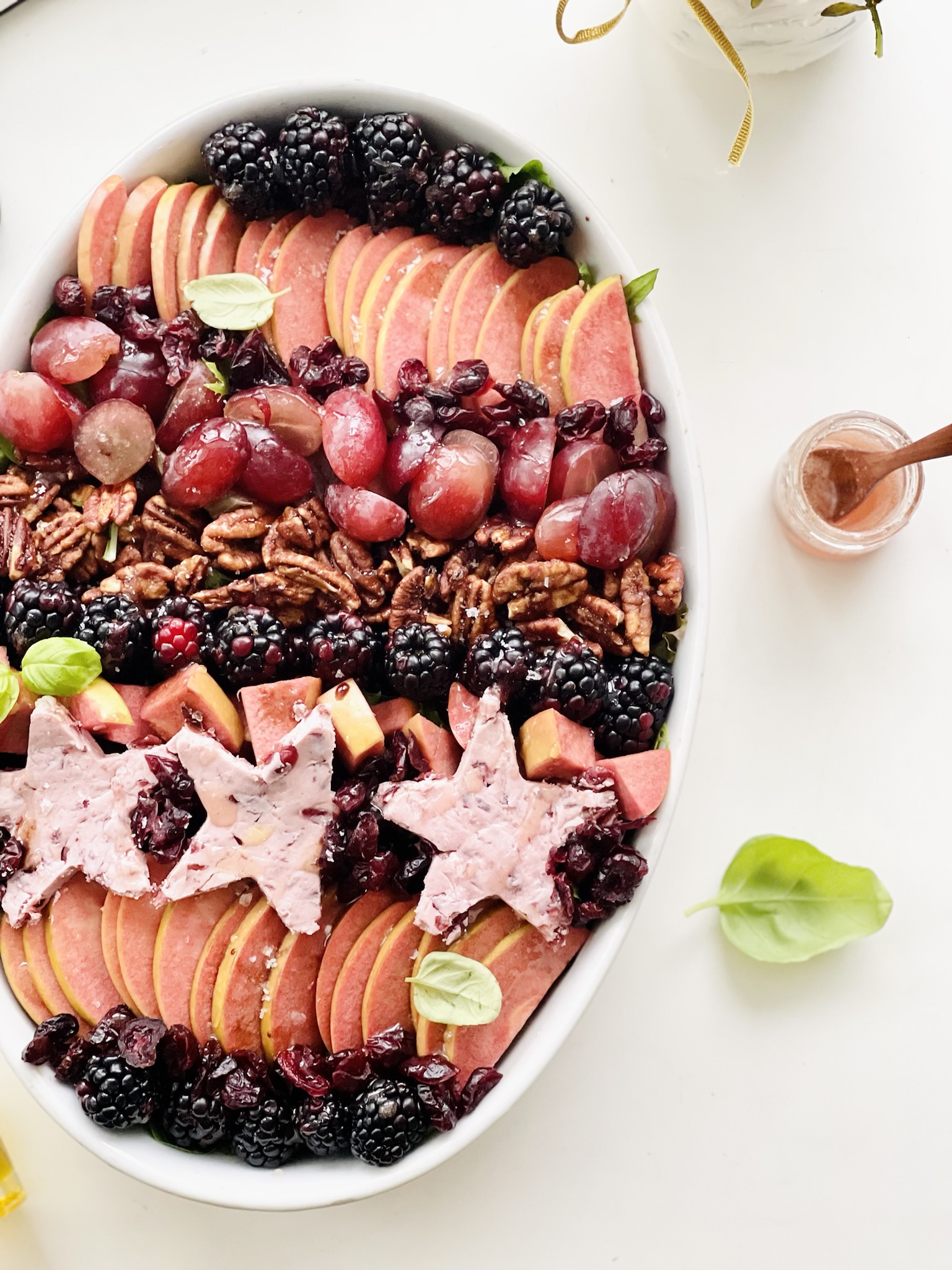 stars-and-cranberries-winter-salad