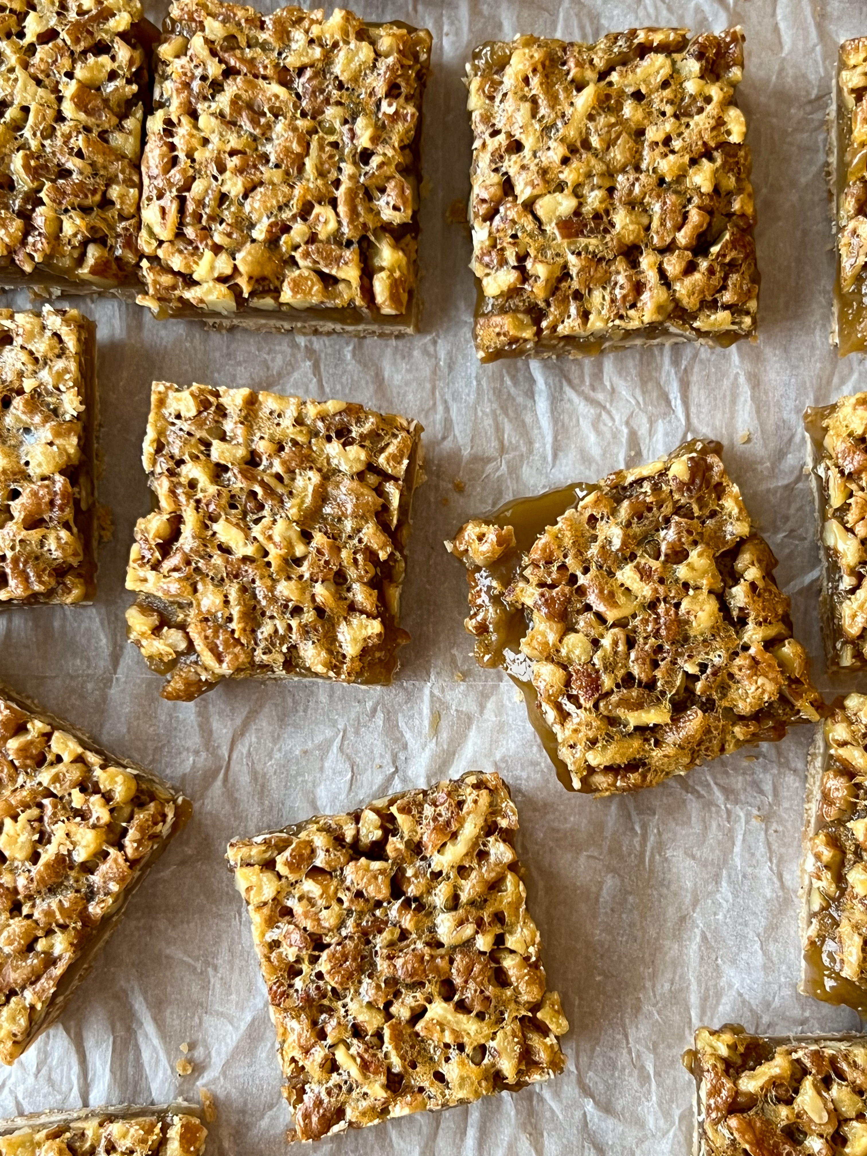 spiced-pecan-pie-bars