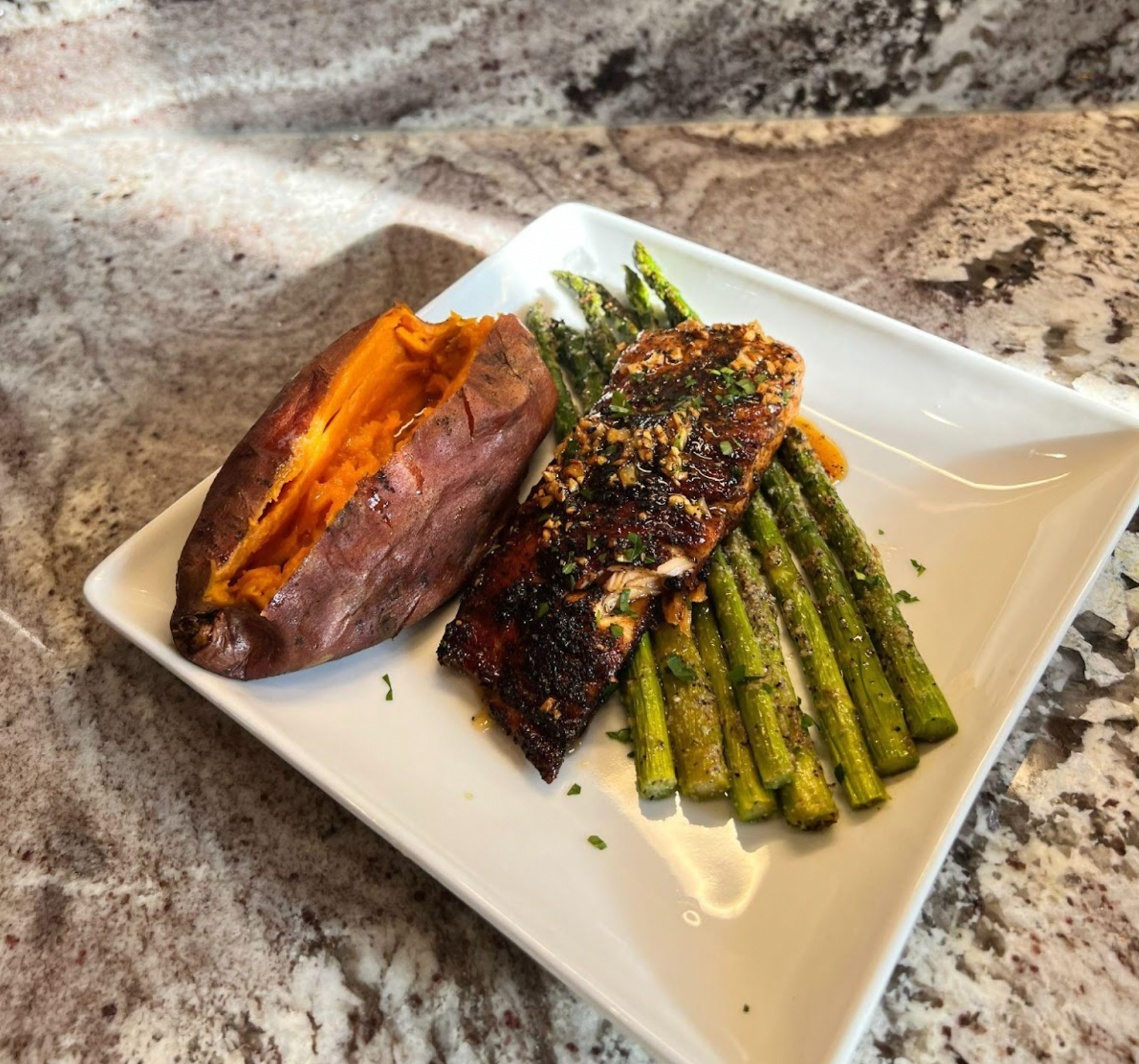 honey-garlic-chipotle-salmon