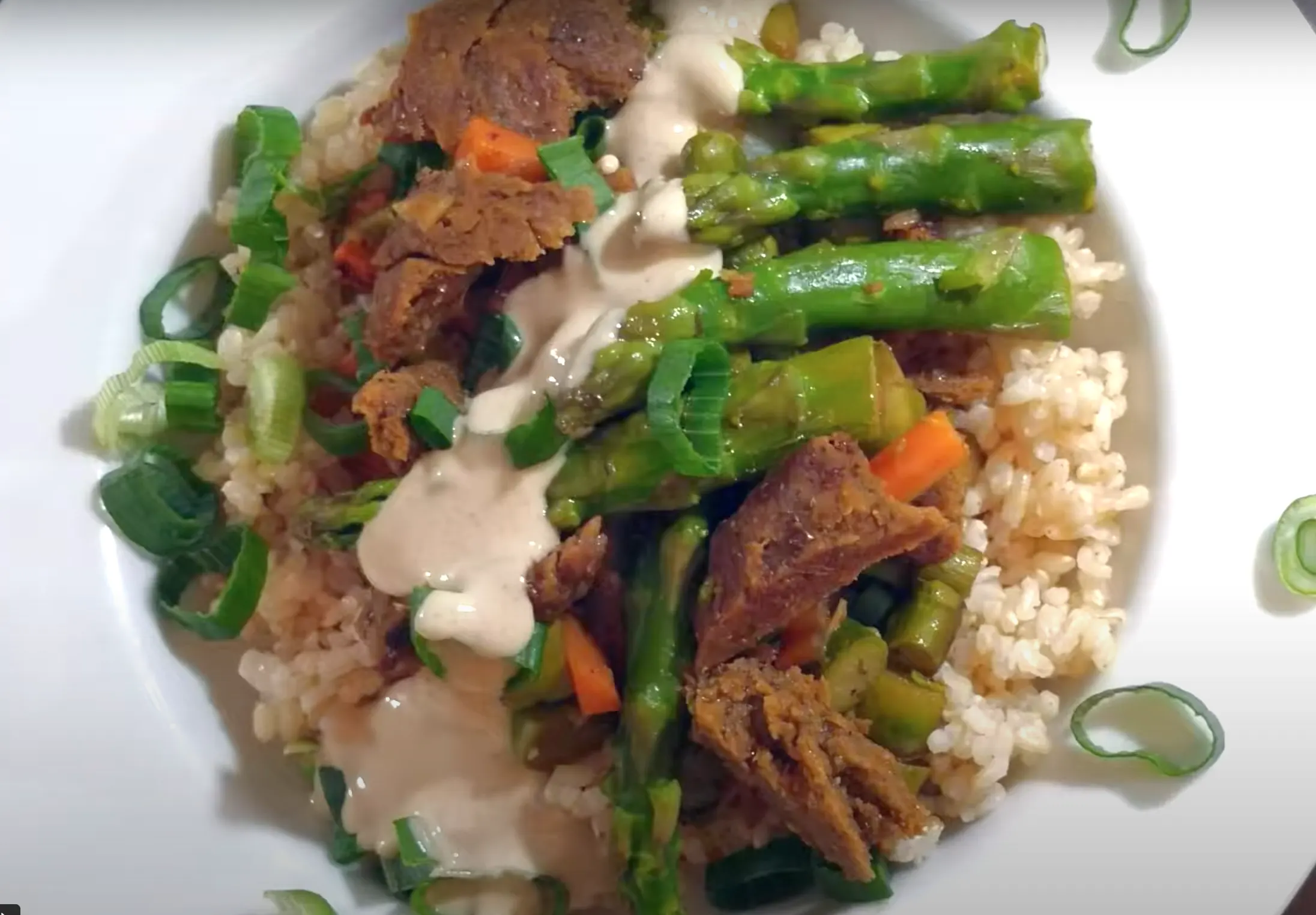stirfried-renski-seitan-veggies-and-tahini-sauce