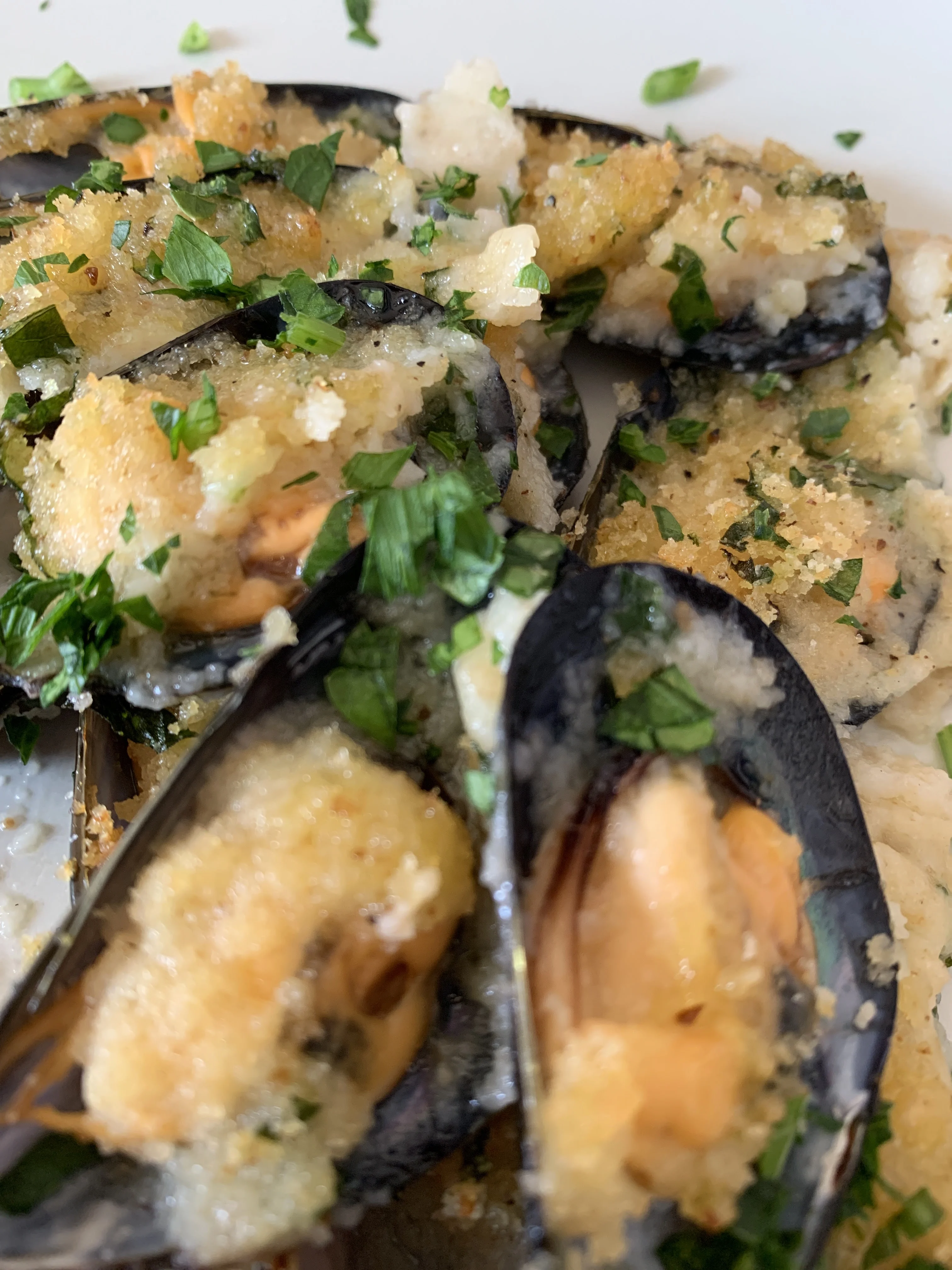 super-easy-apulian-style-baked-mussels