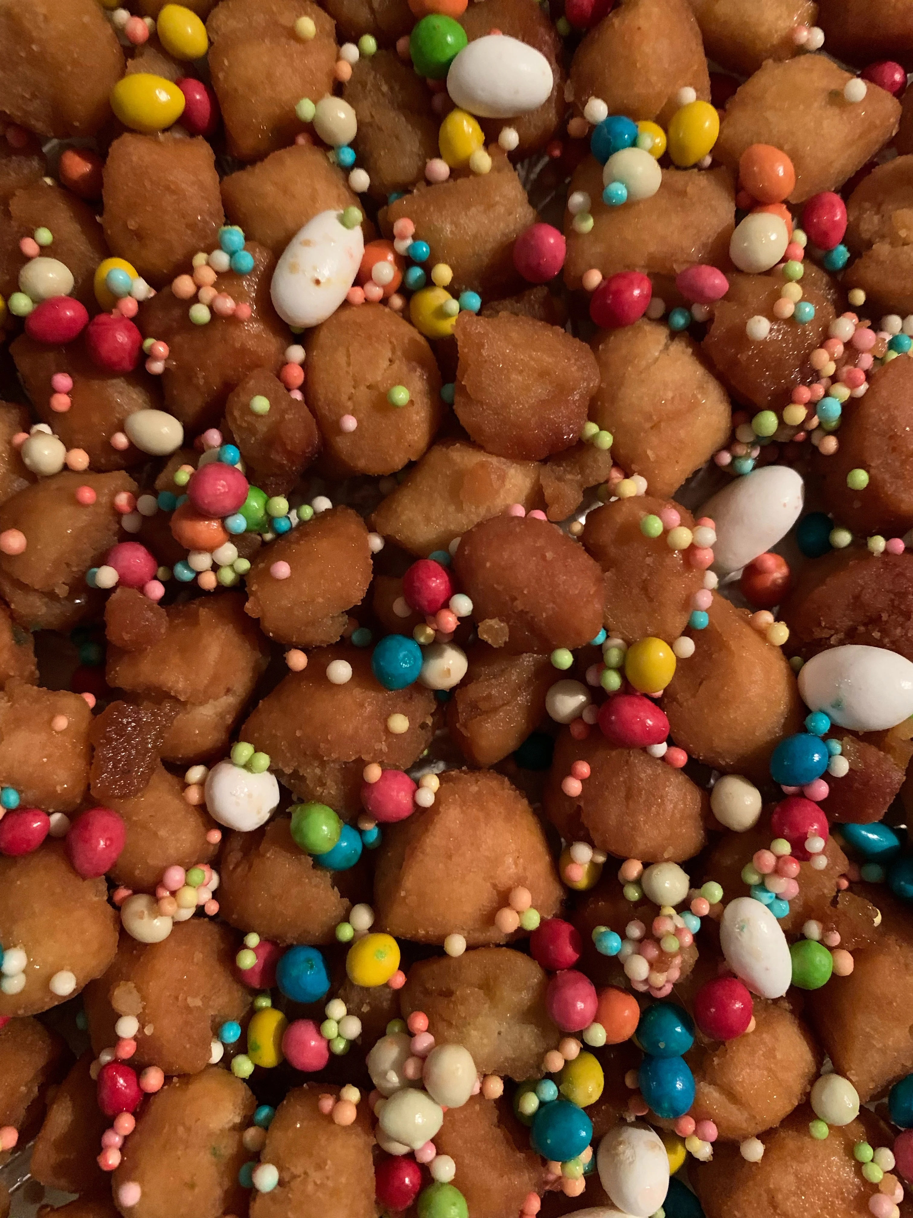 homemade-struffoli-italian-holiday-sweets