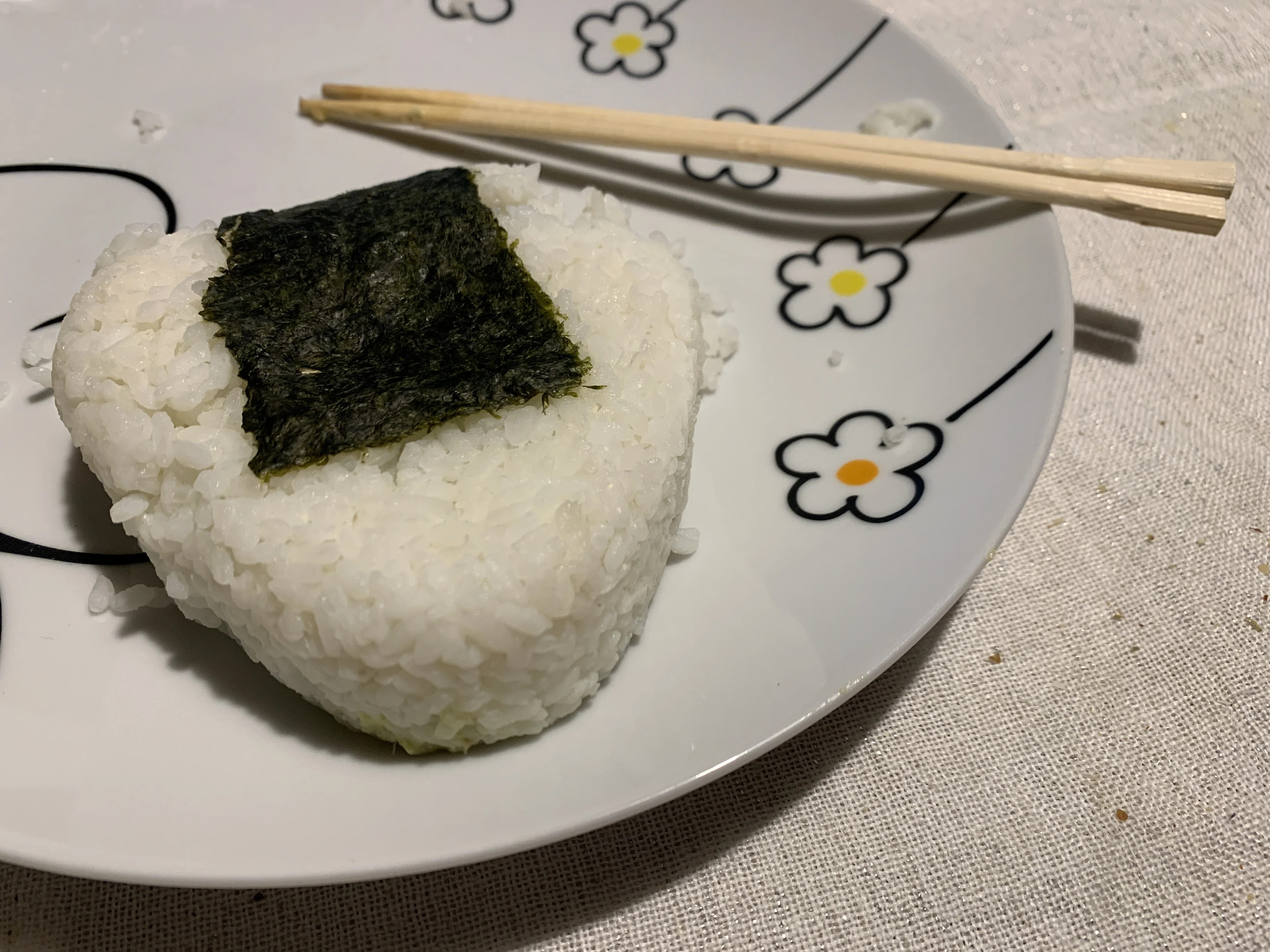 homemade-tuna-and-salmon-japanese-onigiri