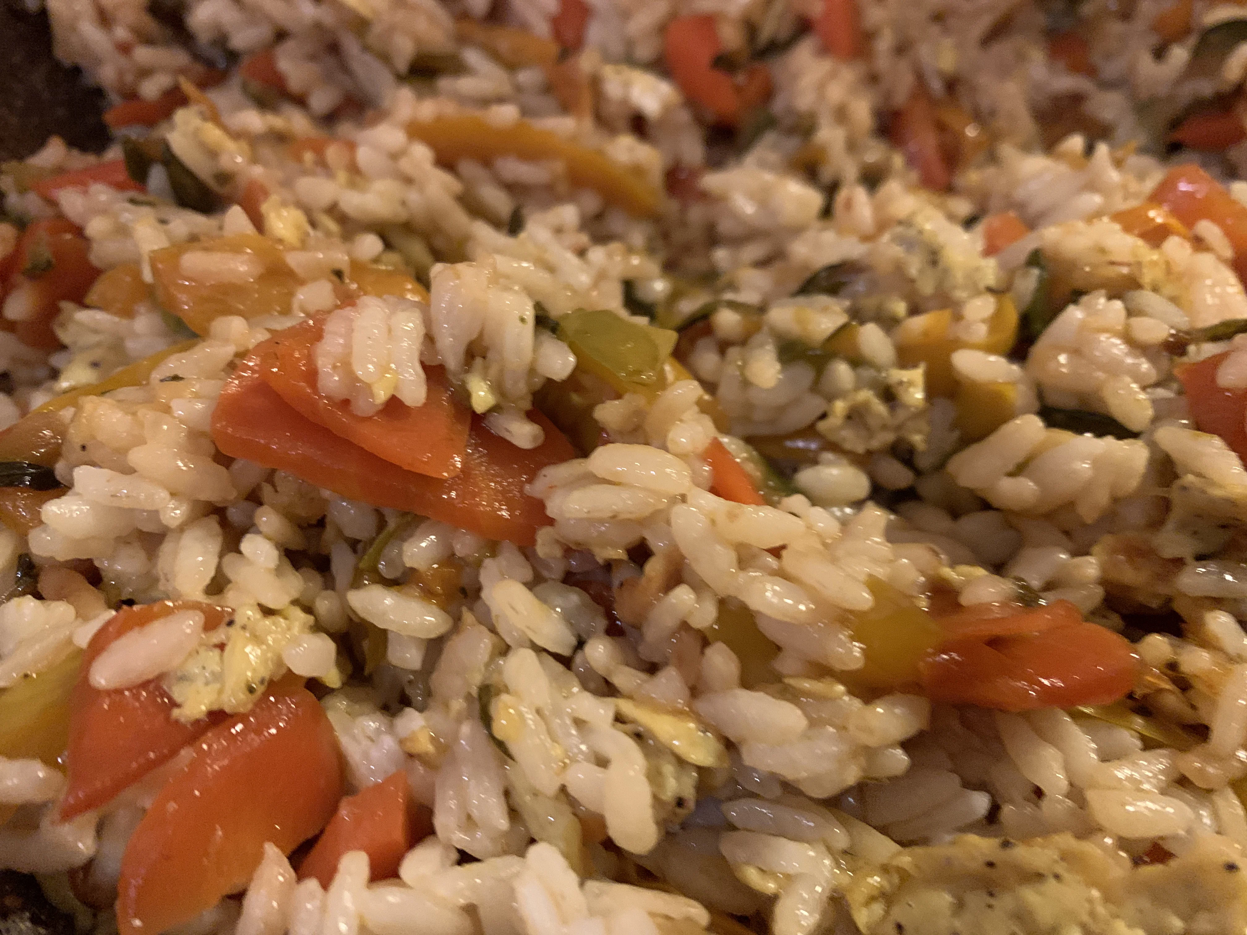 fresh-and-healthy-vegetarian-rice-salad-with-(optional)-tuna-and-mayonnaise