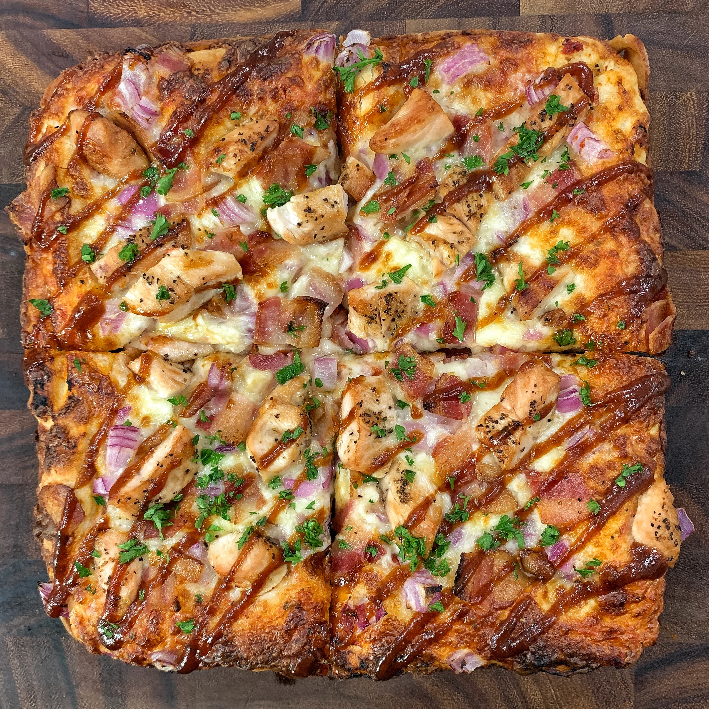 grilled-chicken-bacon-pizza