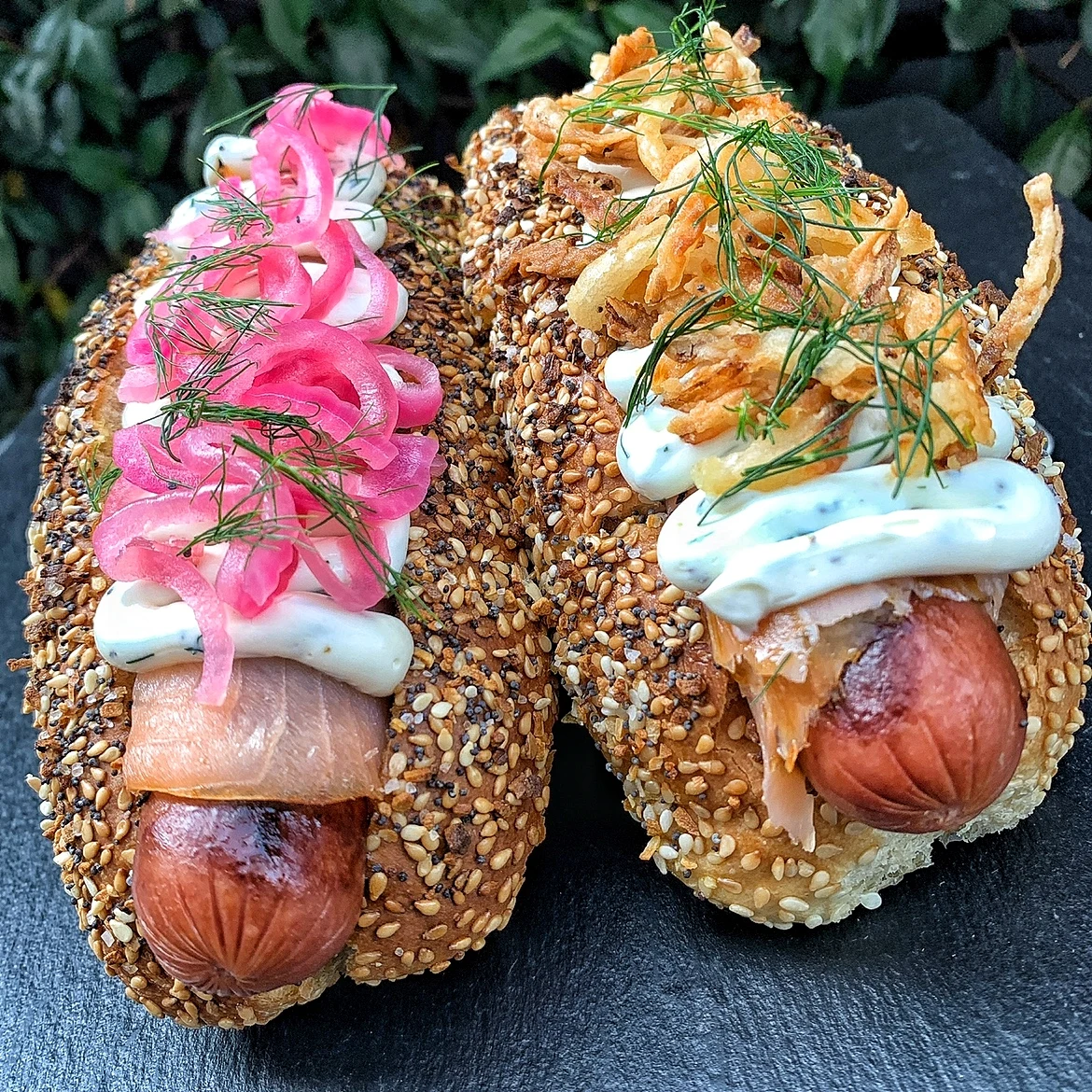 everything-bagel-hot-dogs