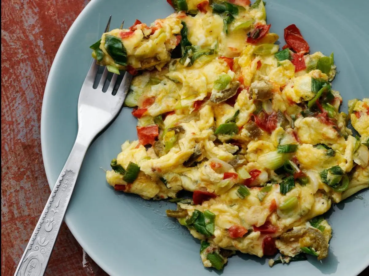 keto-mexican-scrambled-eggs