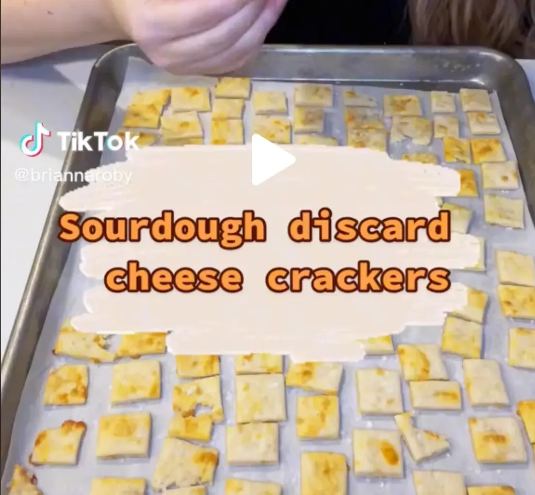 sourdough-discard-cheddar-crackers