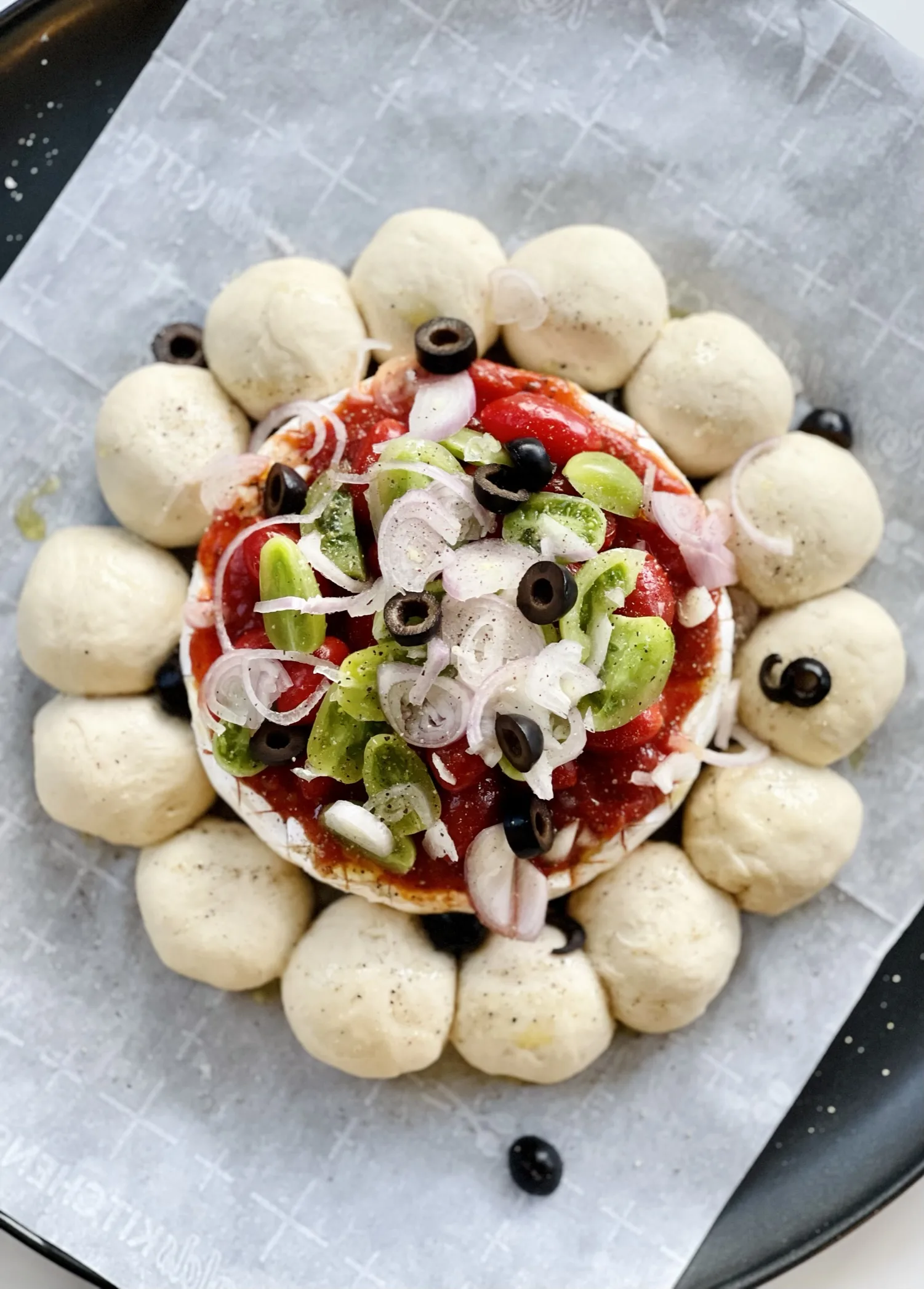 pizza-brie-wreath