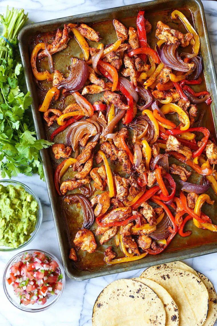 sheet-pan-chicken-fajitas