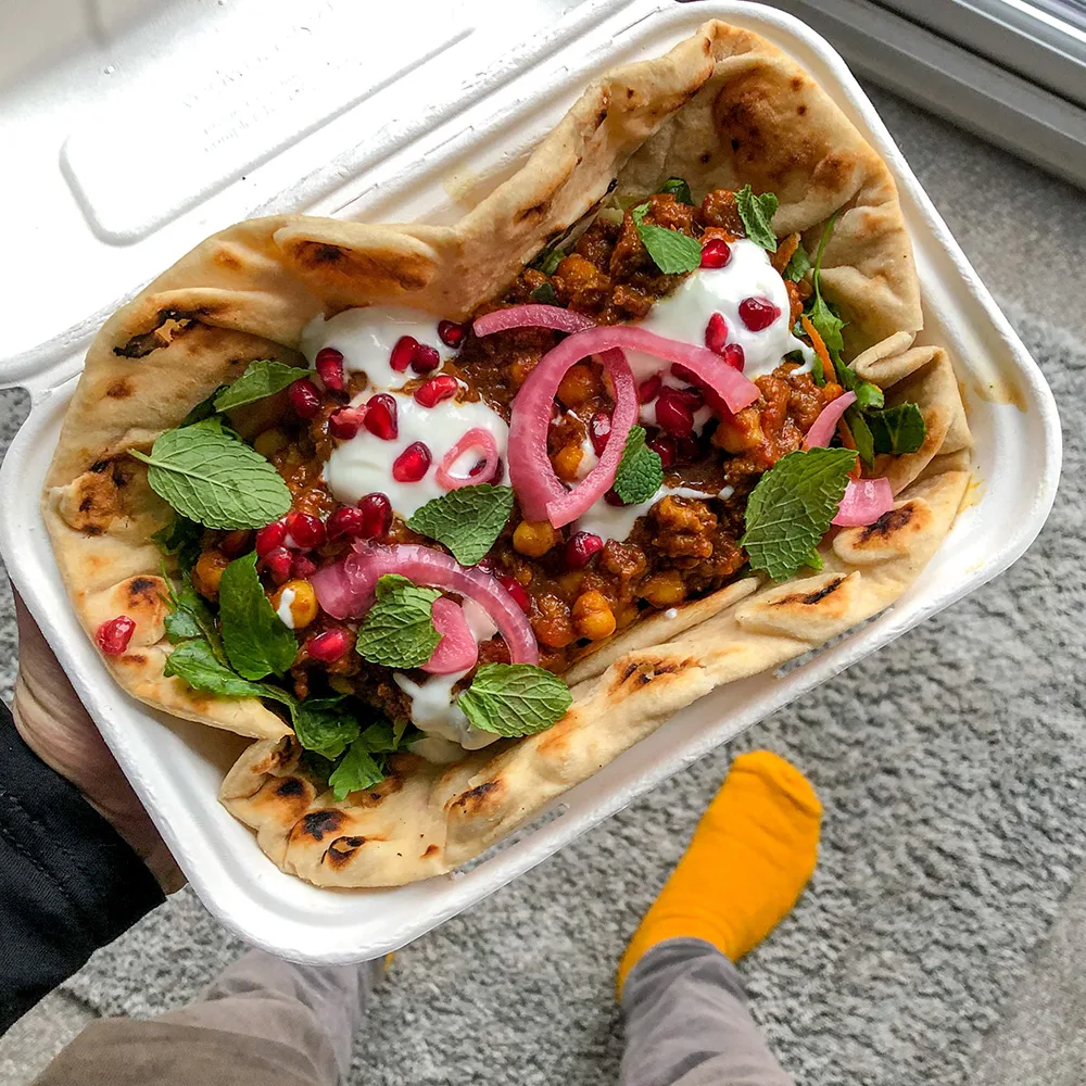 moroccan-wraps-with-chicken-and-halloumi