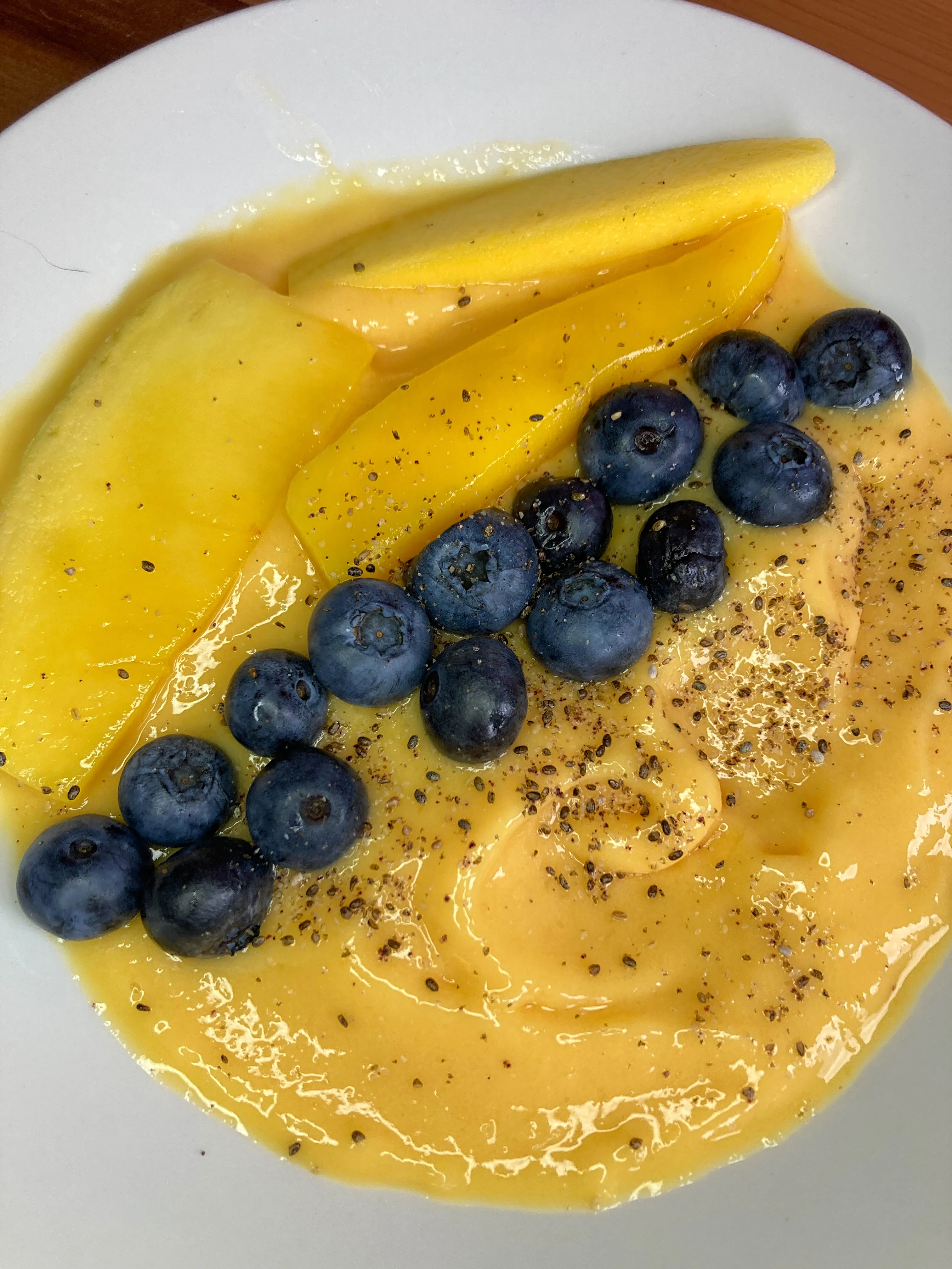 tropical-smoothie-bowl