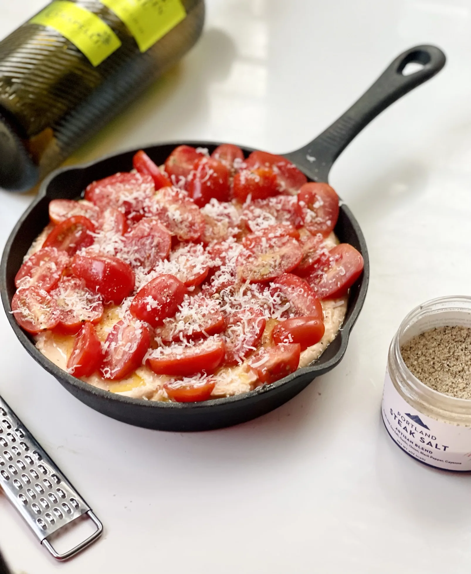 sundried-tomato-whipped-goat-cheese-dip