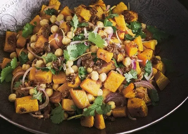 chickpea-and-roasted-pumpkin-salad