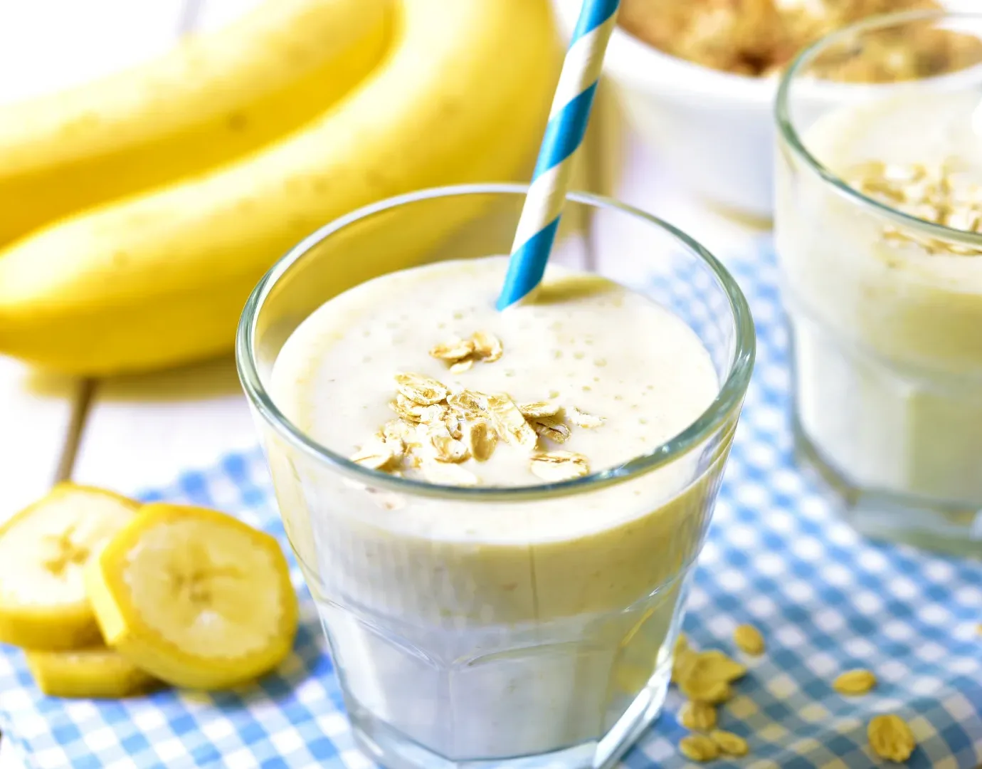peanut-butter-banana-oatmeal-smoothie