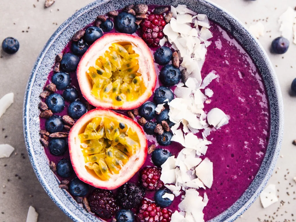 magical-"ice-cream"-smoothie-bowl