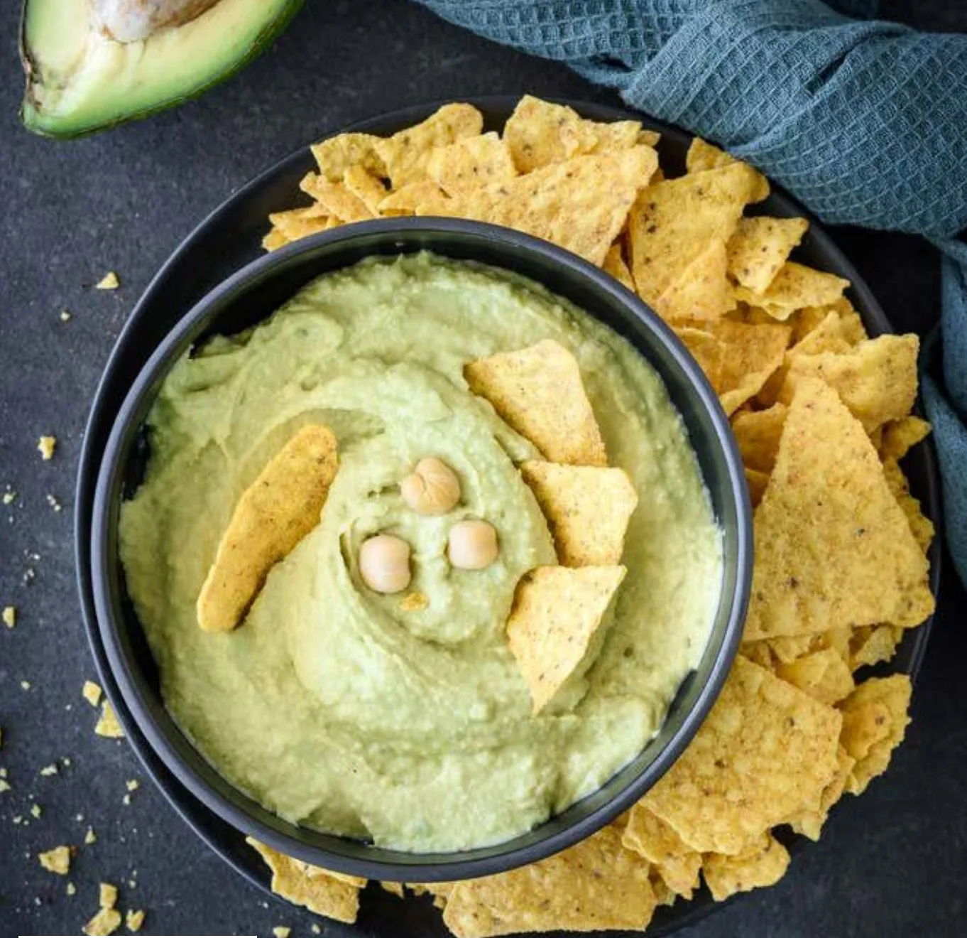 avocado-hummus
