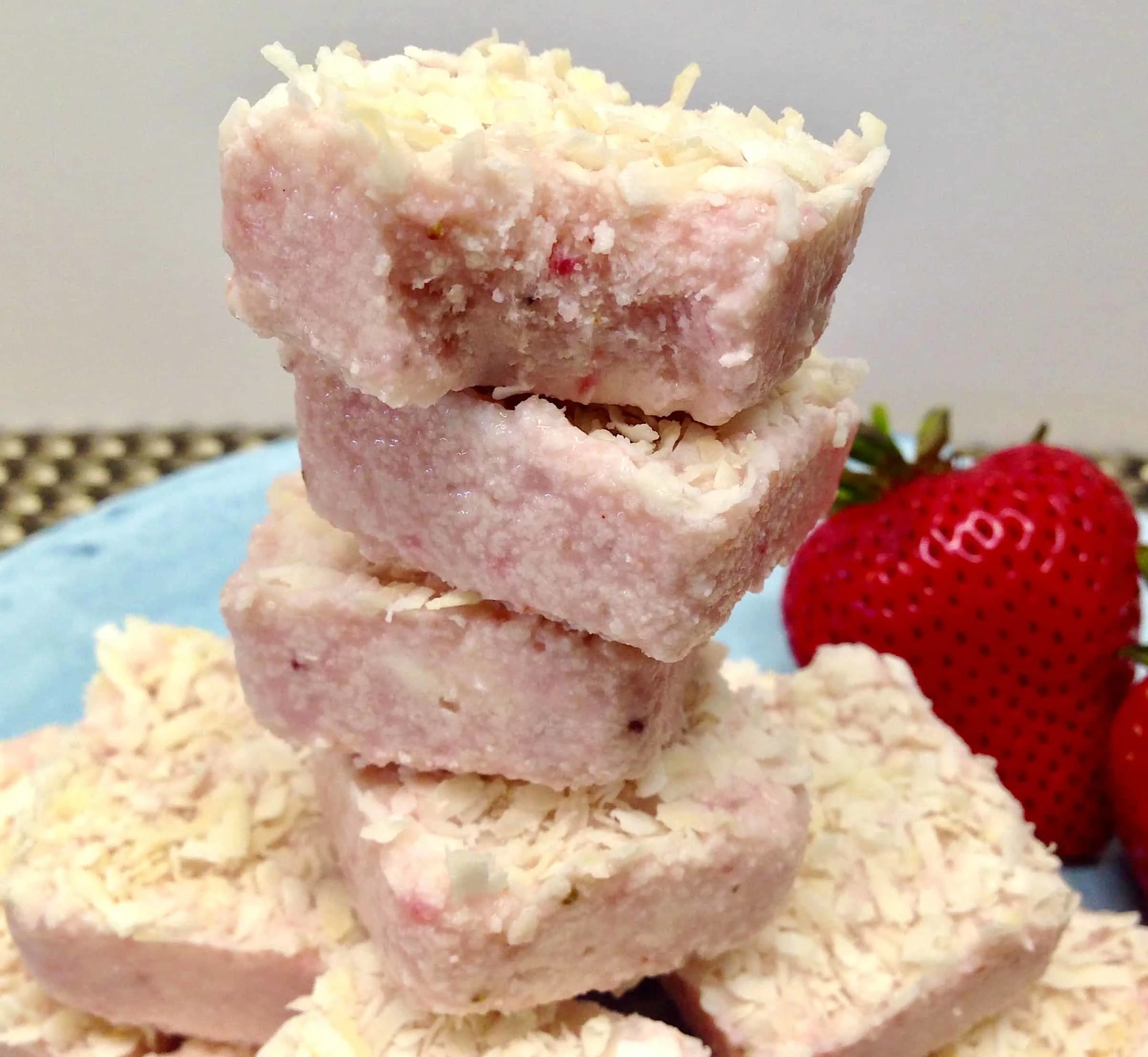 no-bake-strawberry-coconut-fudge