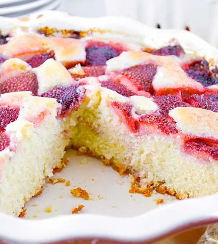 fresh-strawberry-cake