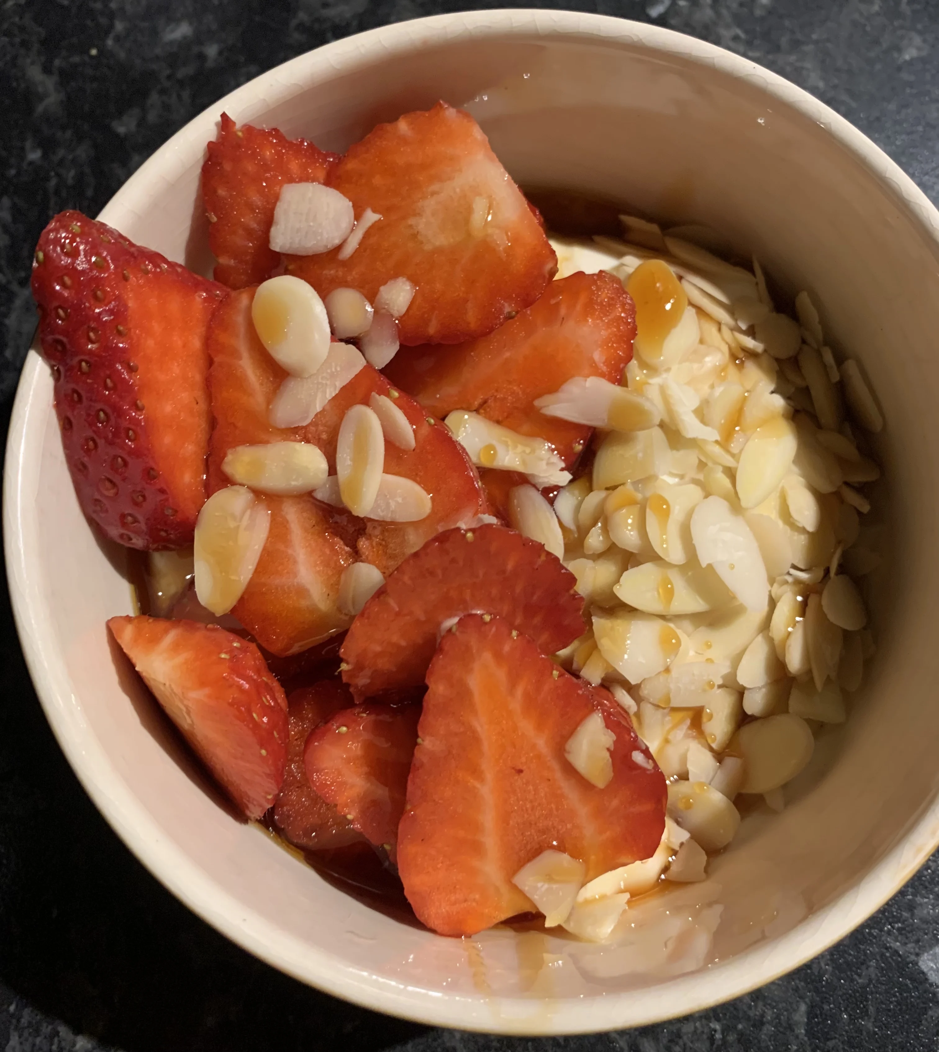 strawberry-and-almond-yoghurt-pot