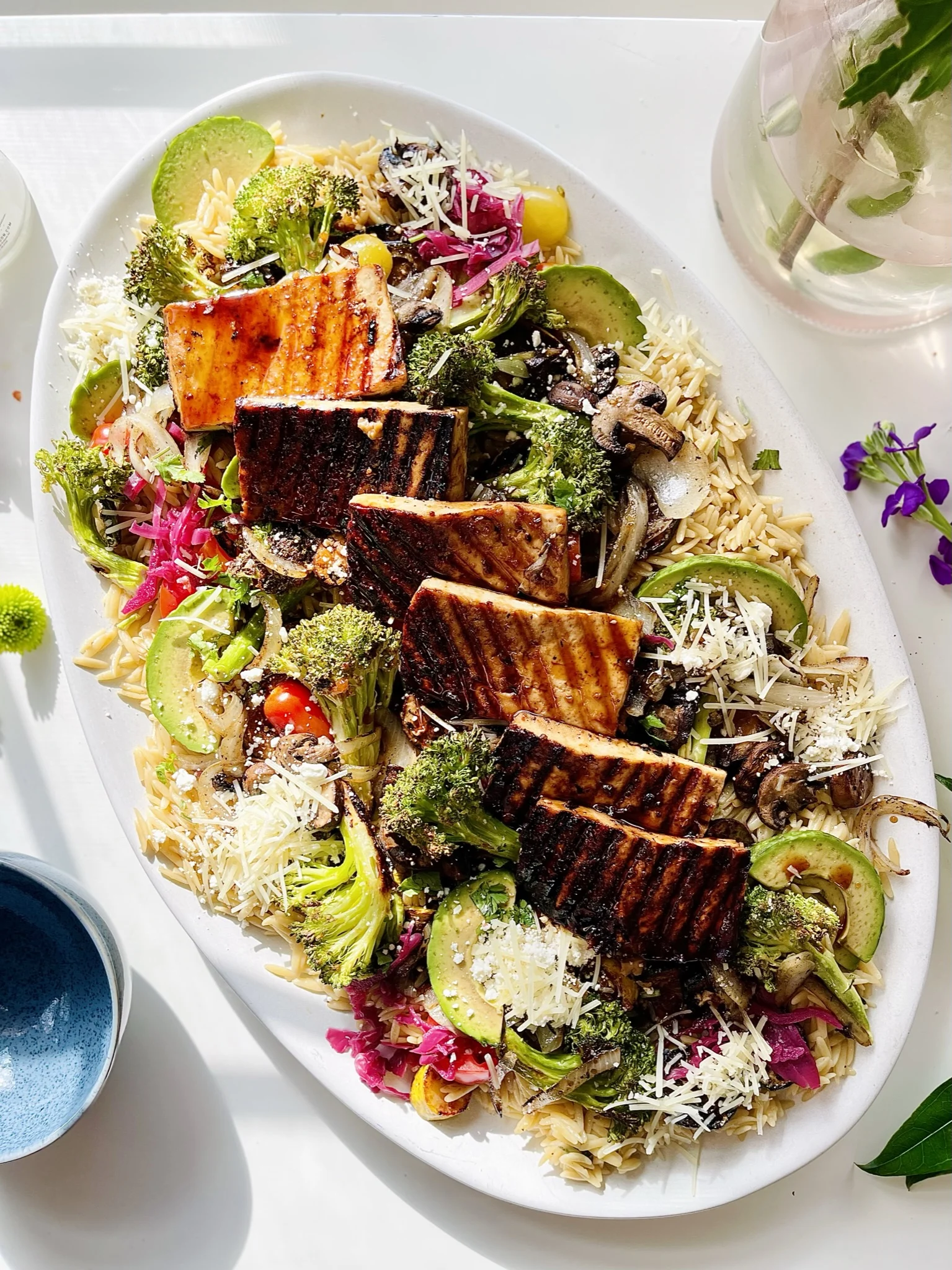 soy-ginger-marinated-tofu-with-orzo-and-veggie-salad-platter