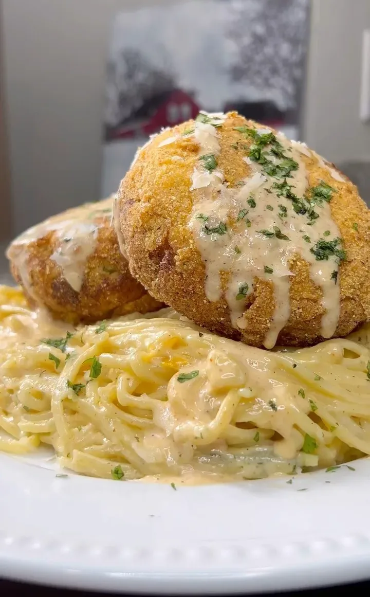 crab-cake-linguine