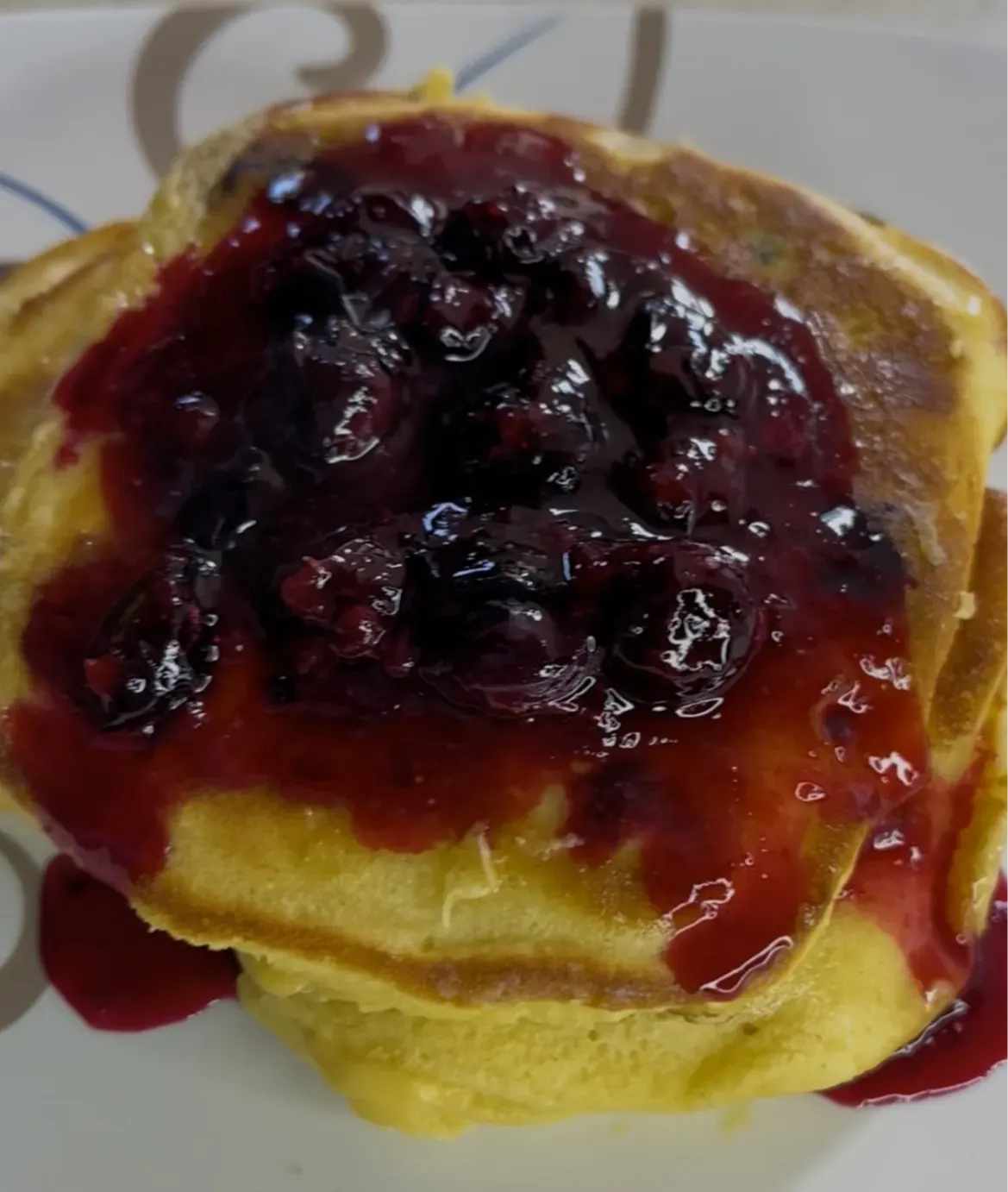 super-fluffy-blueberry-pancakes