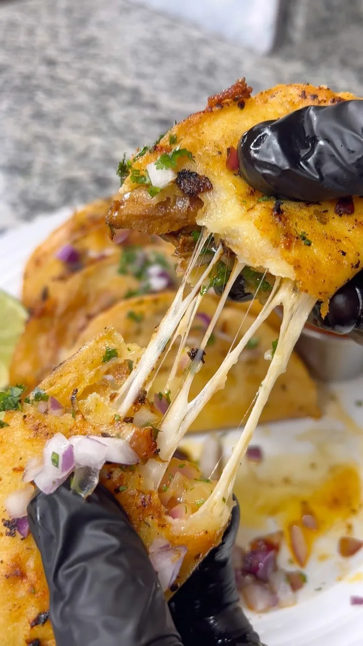 honey-chipotle-chicken-tacos