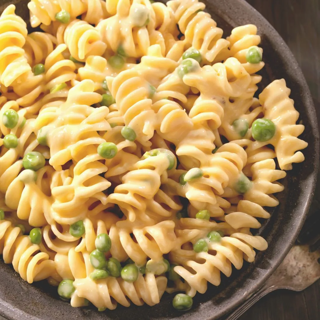creamy-pasta-with-peas