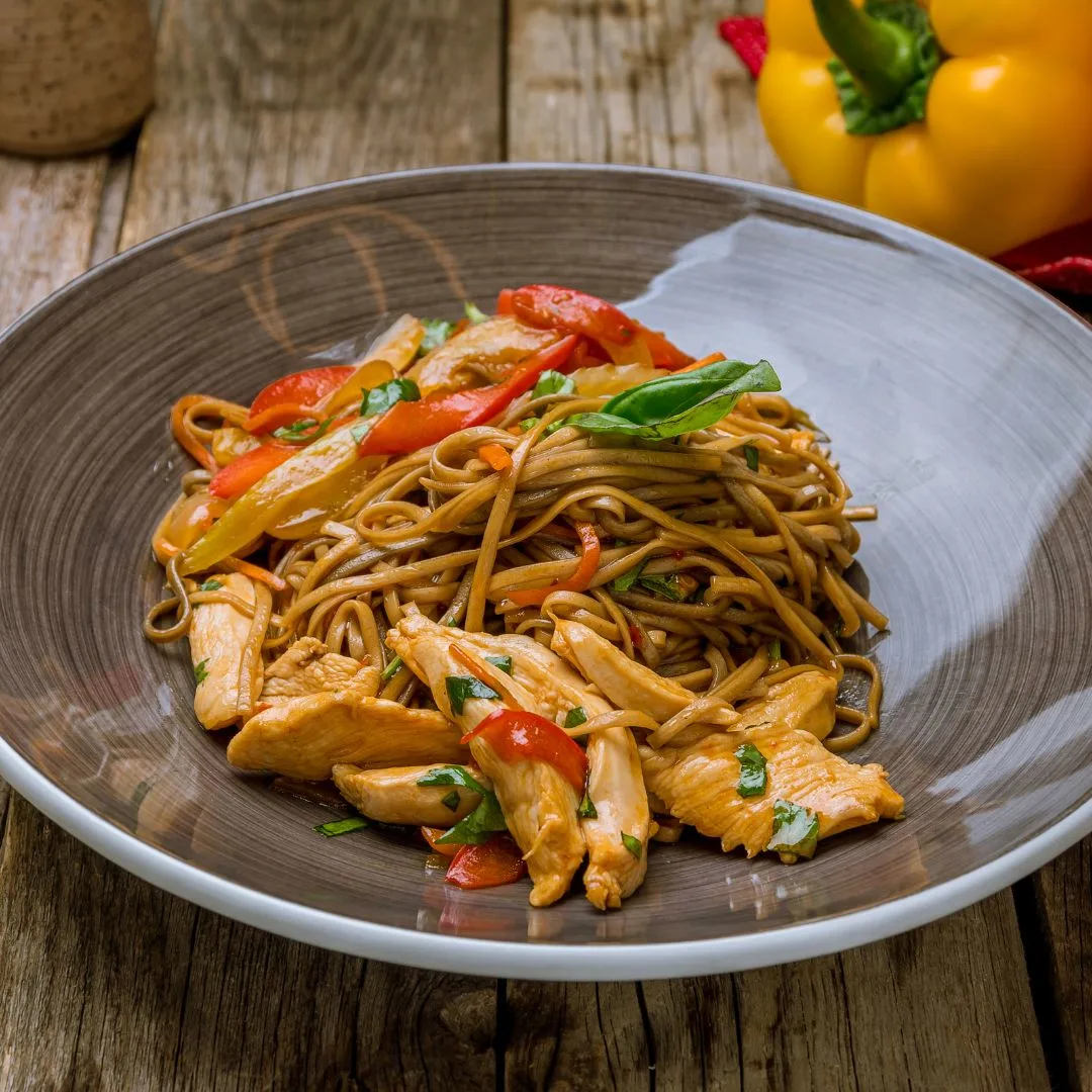 chicken-noodle-stir-fry