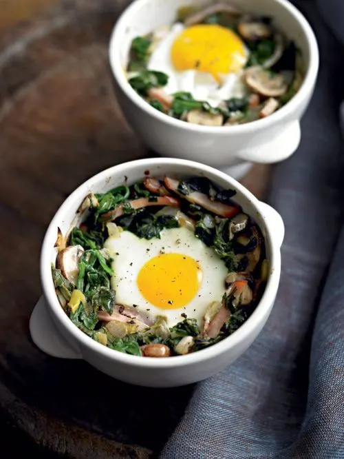 baked-eggs-with-mushrooms-and-spinach