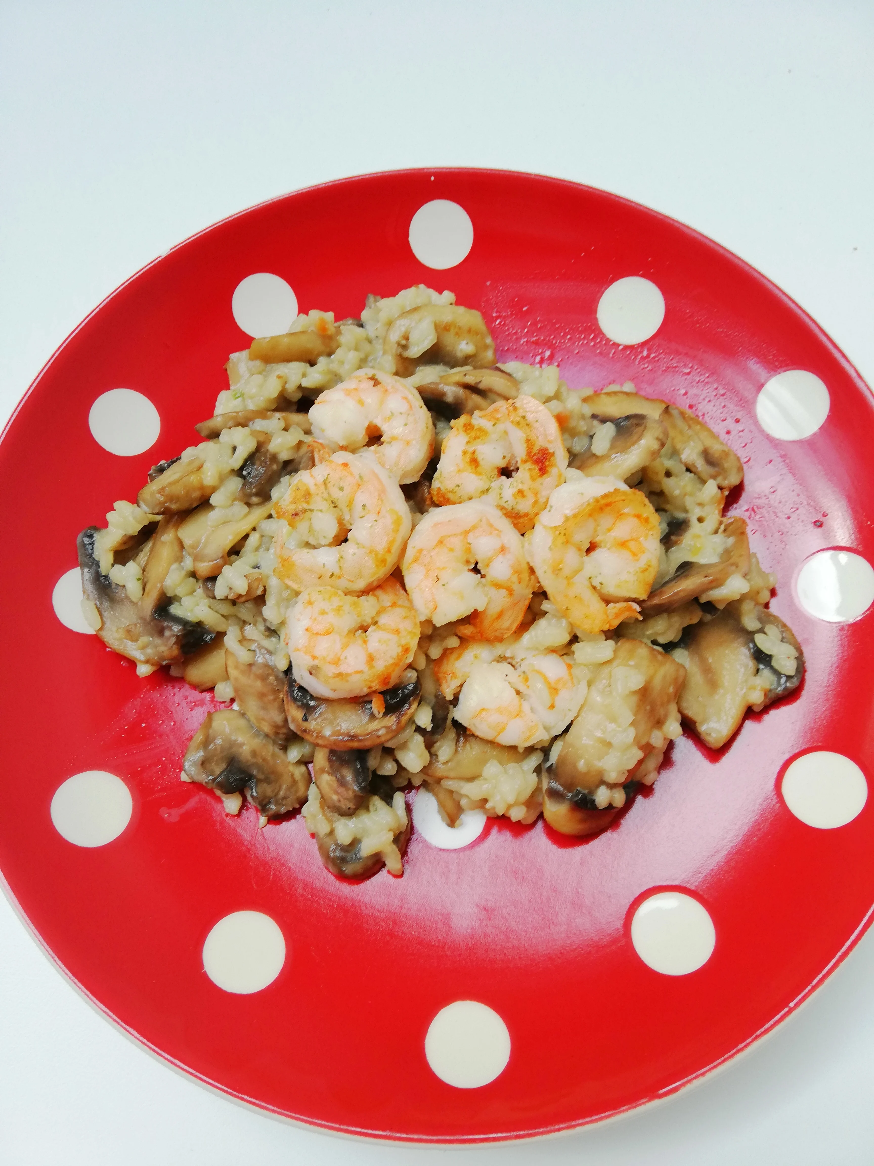 snelle-risotto-van-champignon-en-scampi