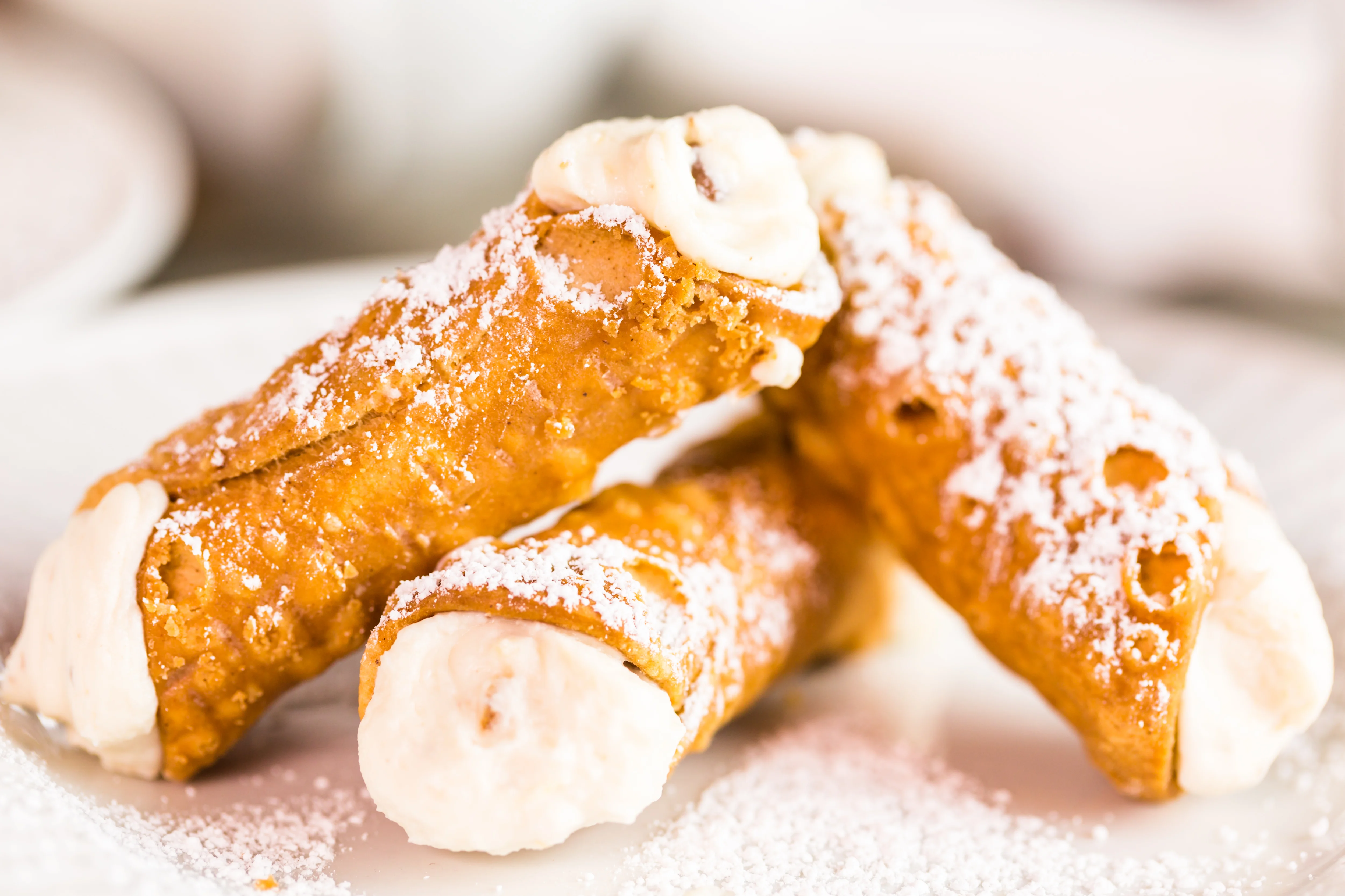coconut-cannoli-filling