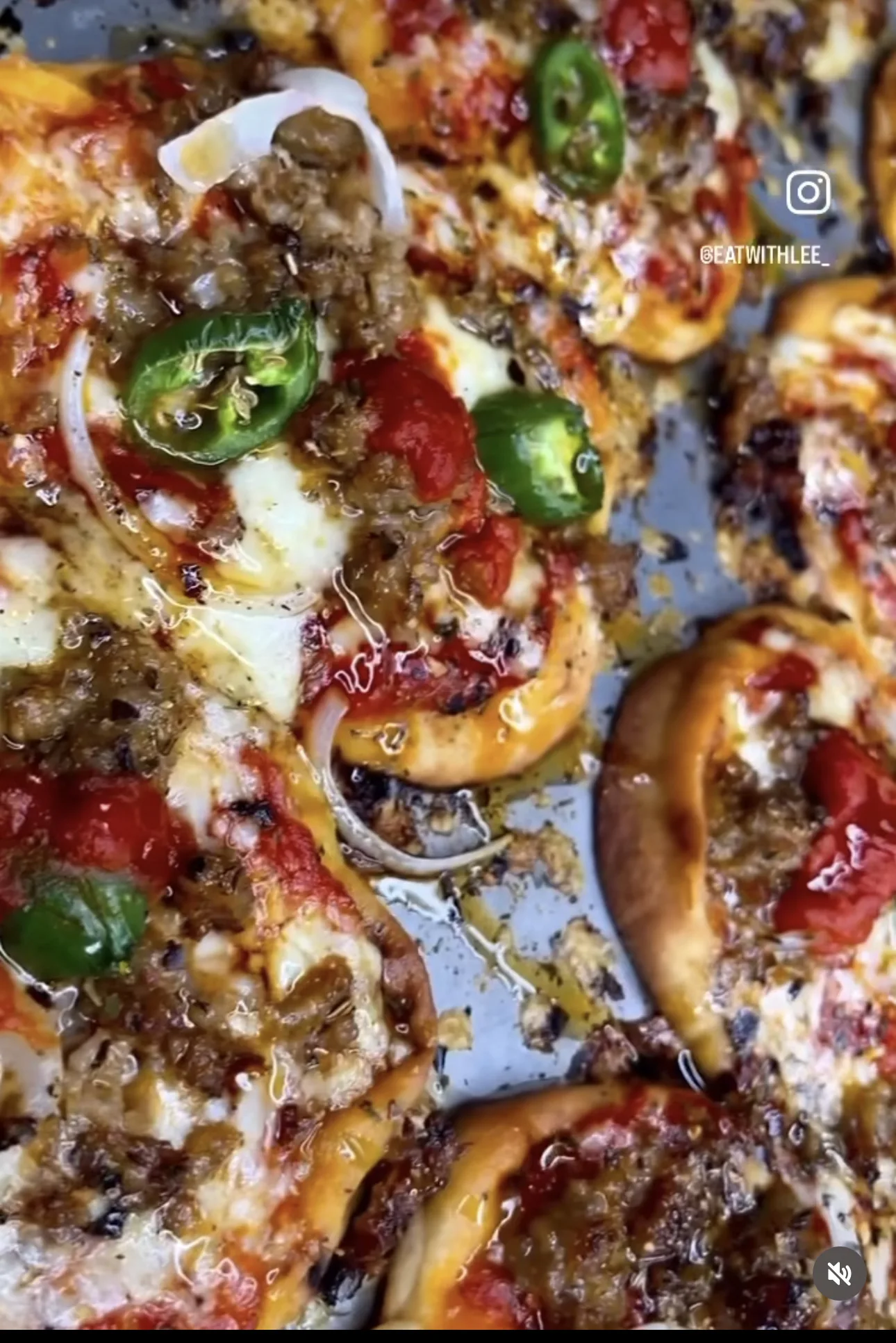 spicy-italian-sausage-naan-pizza-minis