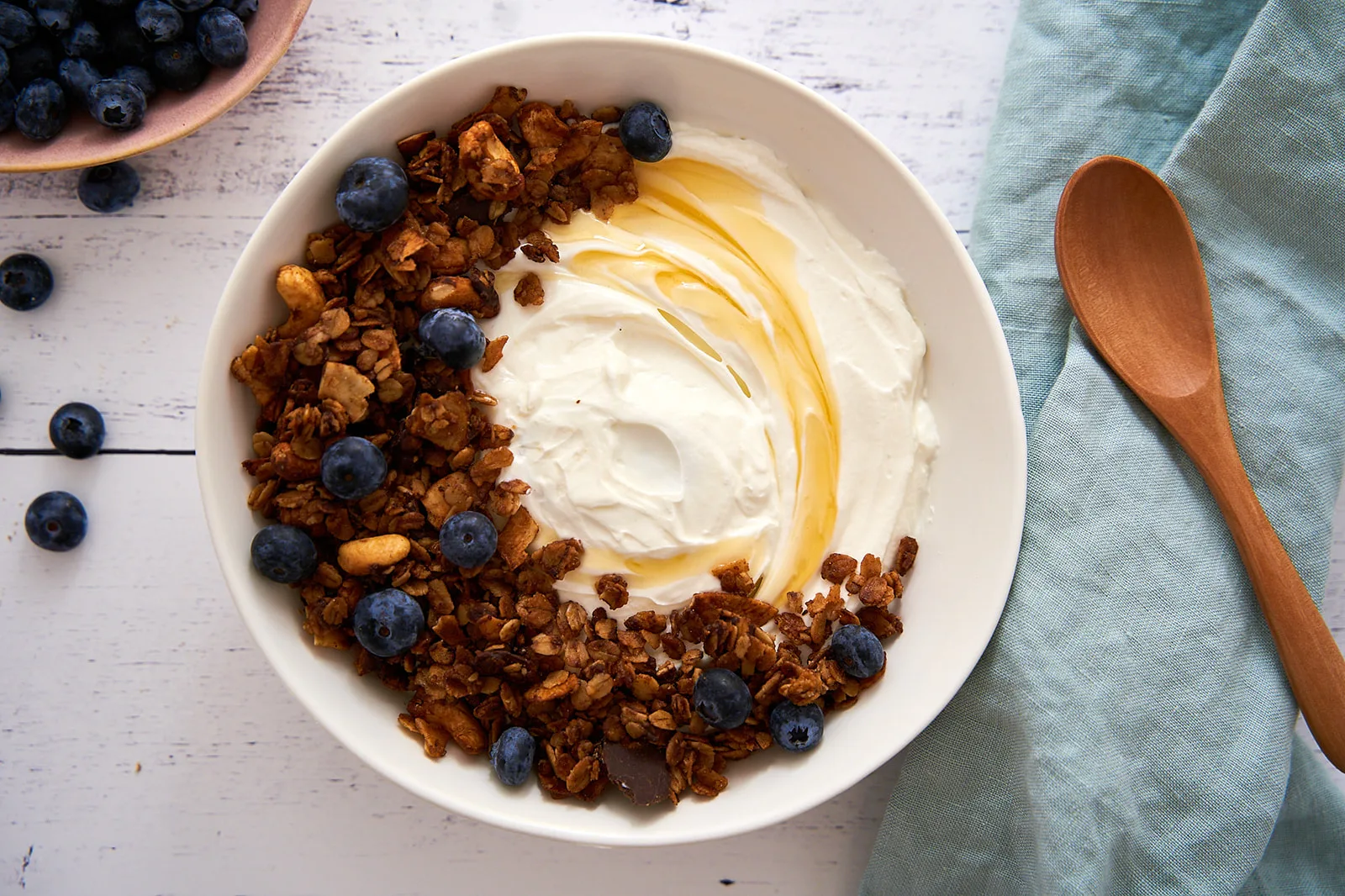cardamom-coconut-cashew-granola-and-greek-yogurt-parfait