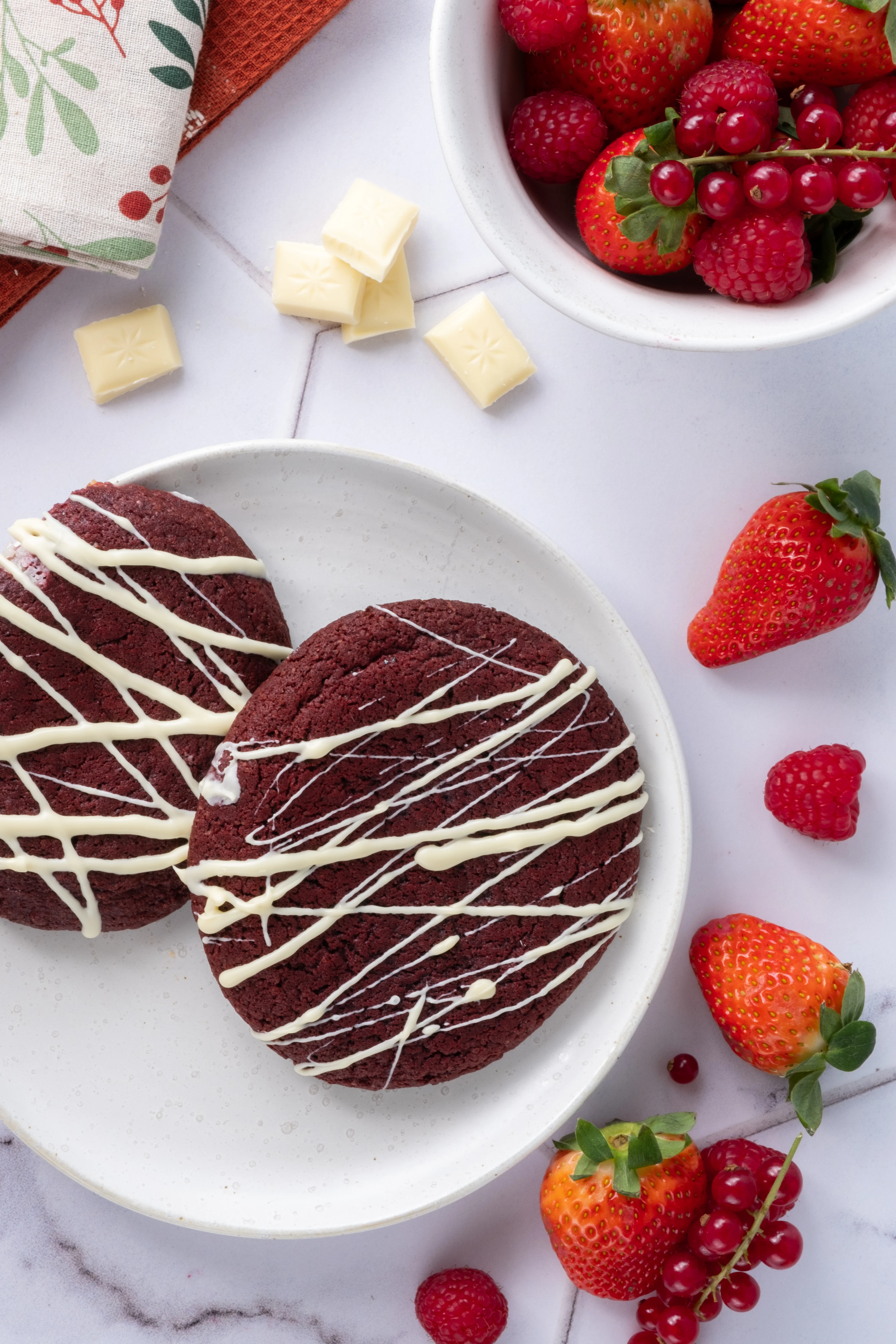 red-velvet-cookies