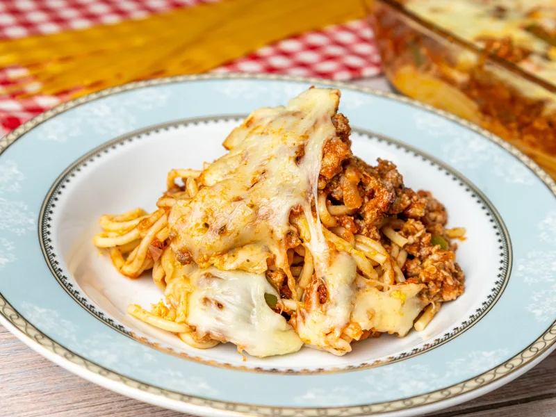 lotsa-mozzarella-spaghetti-bake