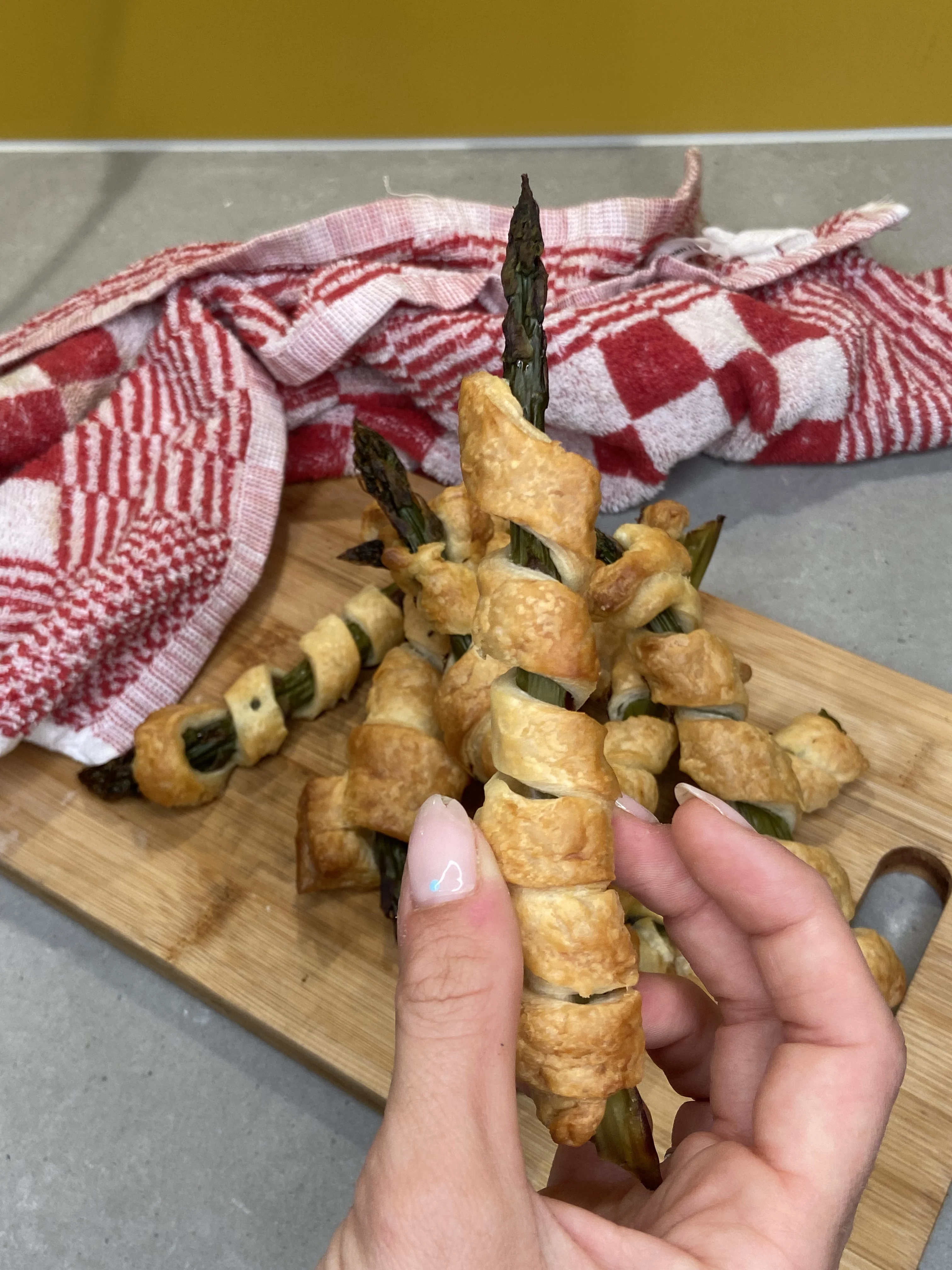 puff-pastry-asparagus