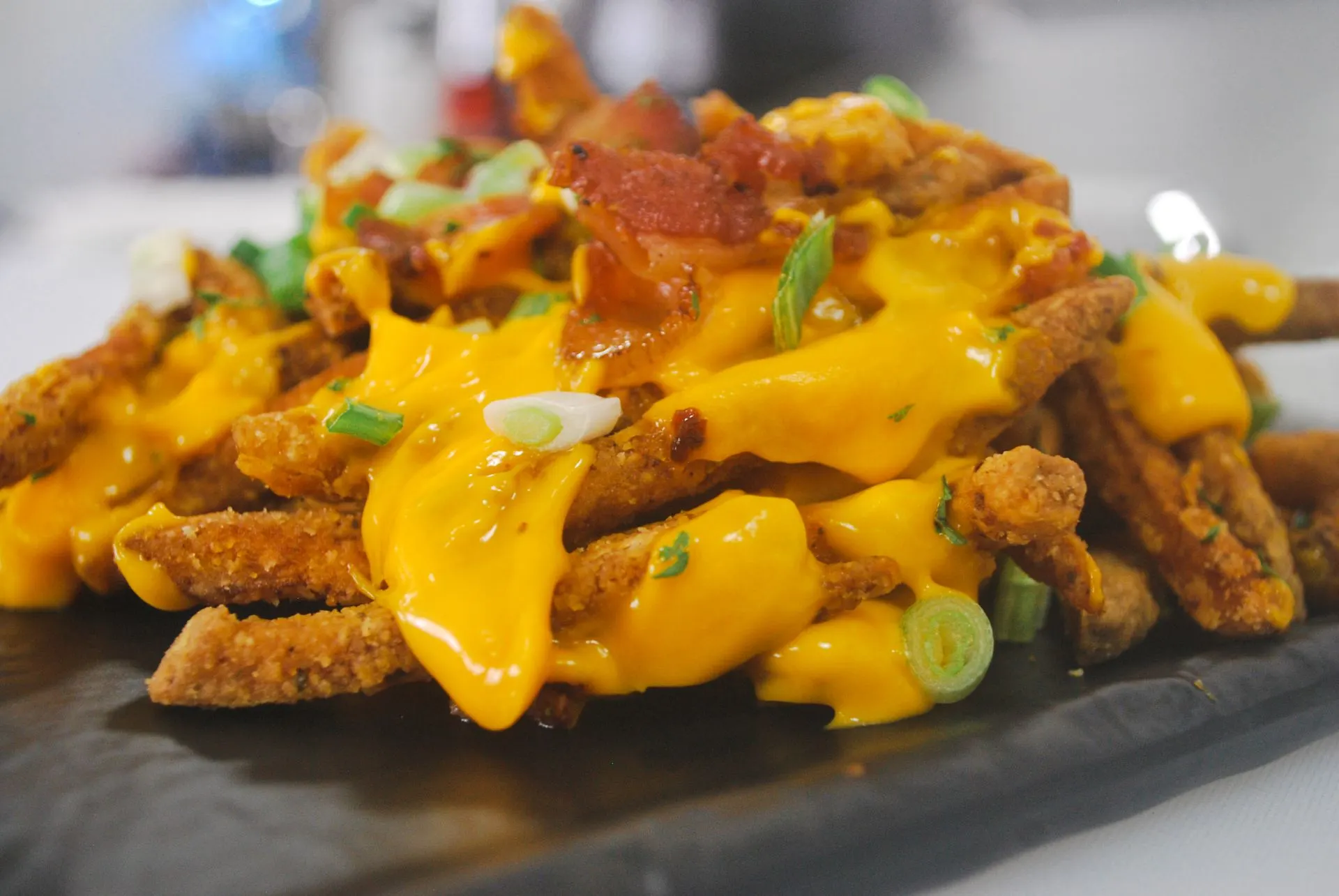 blue's-bacon-locked-and-loaded-fries