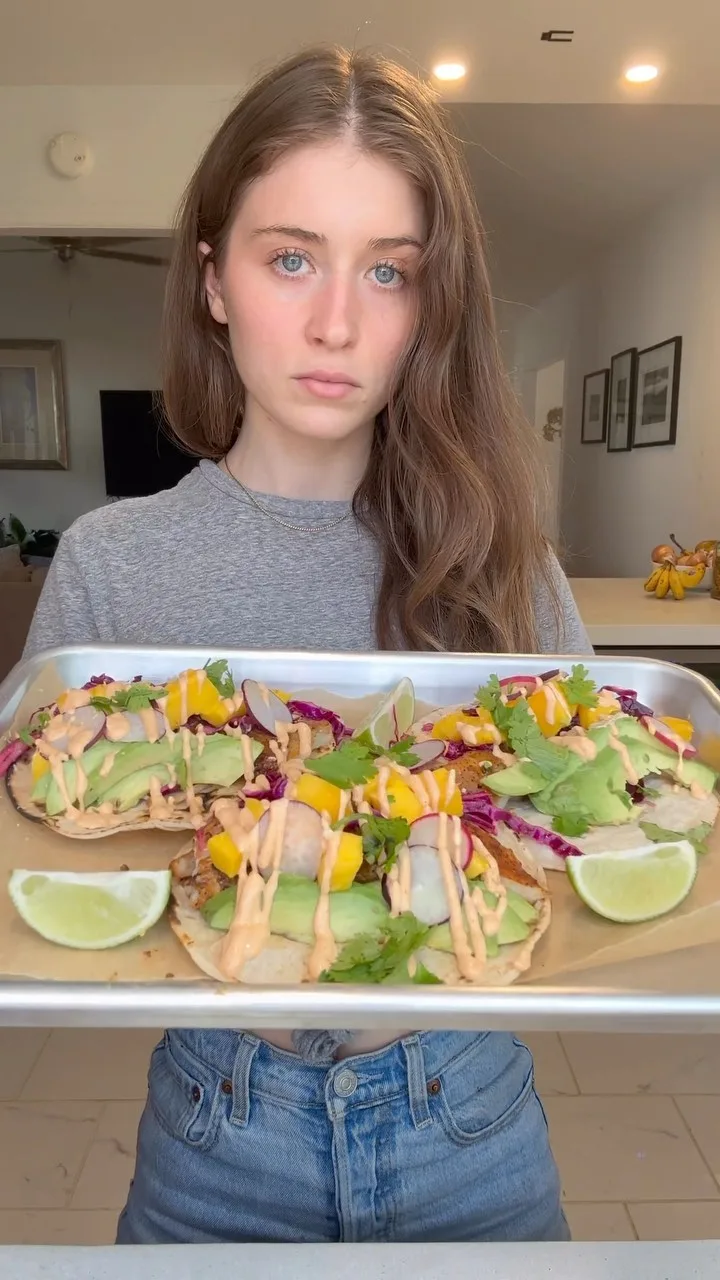 fish-tacos-w-slaw-n'-mangos