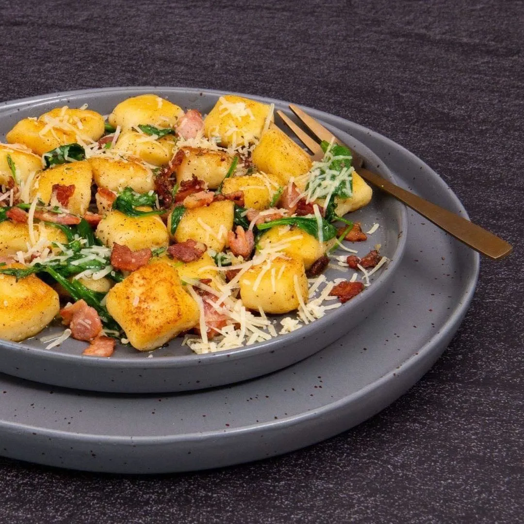 imperial-blue-gnocchi-with-bacon