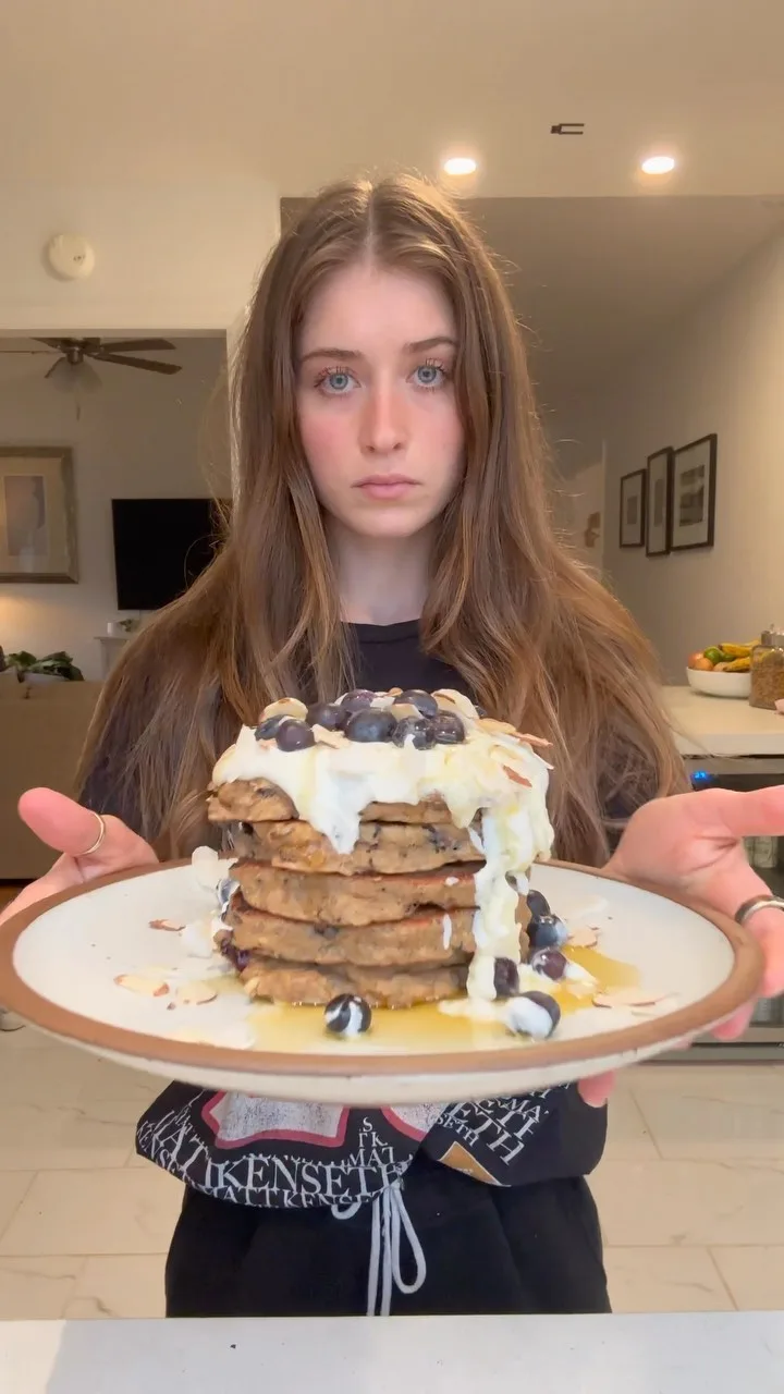 healthyish-whole-wheat-blueberry-pancakes