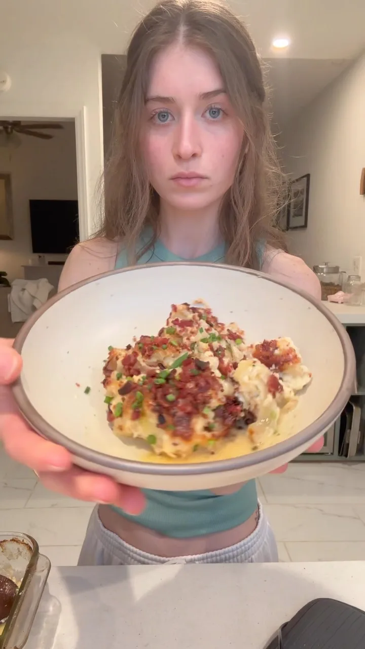 cheesy-cauliflower-bake-w-bacon-n-chives