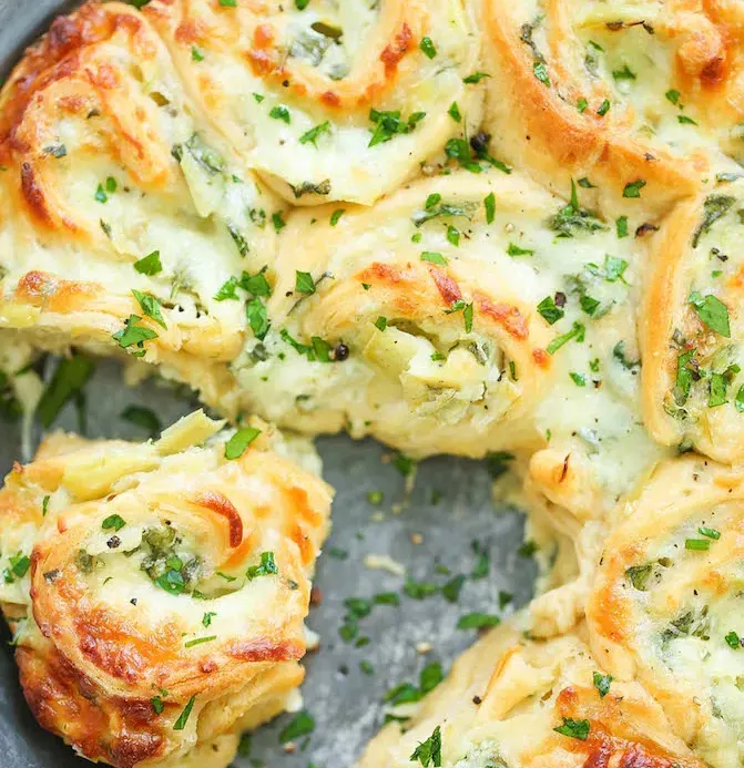 baked-cheesy-spinach-and-artichoke-pinwheels