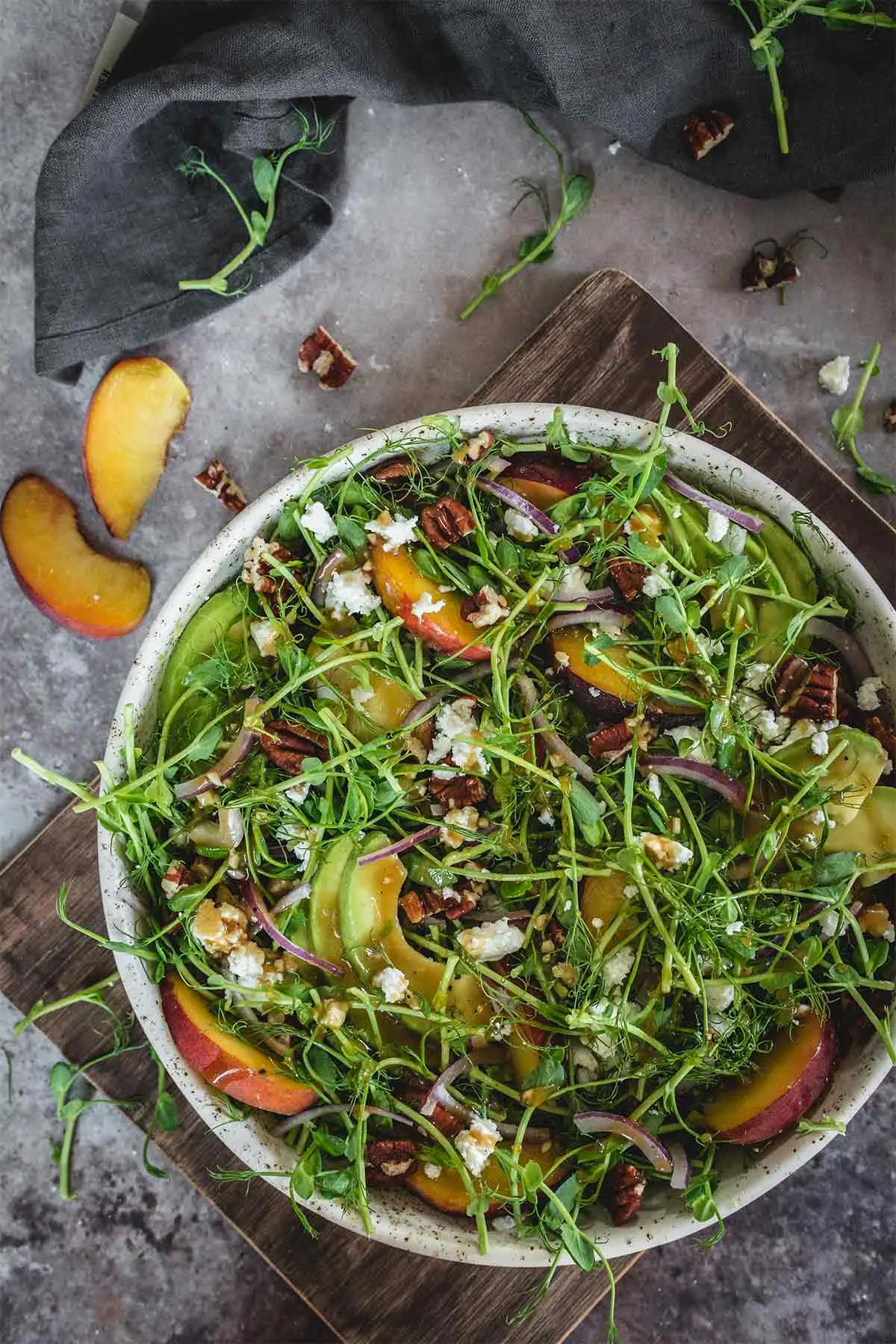 microgreen-salad-with-peaches-and-avocado