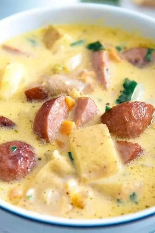 low-carblower-sodium-kielbasa-cheese-and-cauliflower-soup